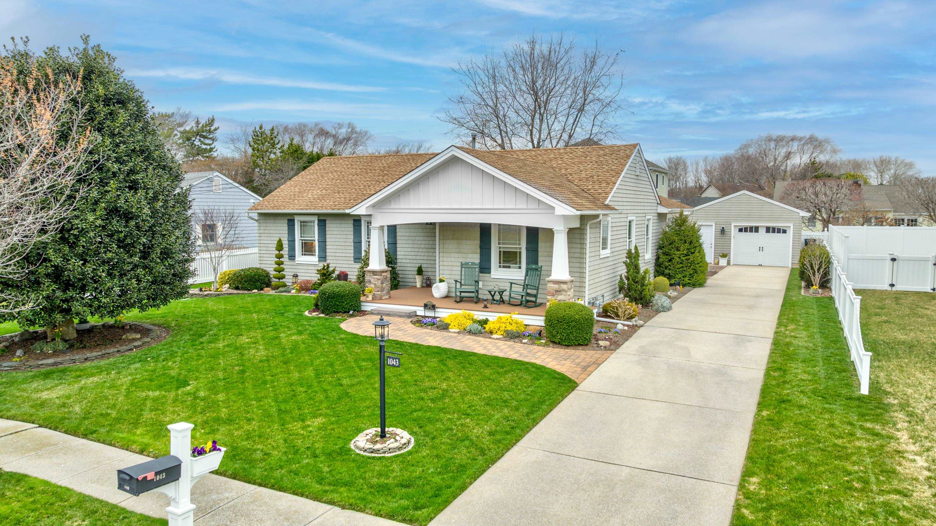 The deSatnick Real Estate Team