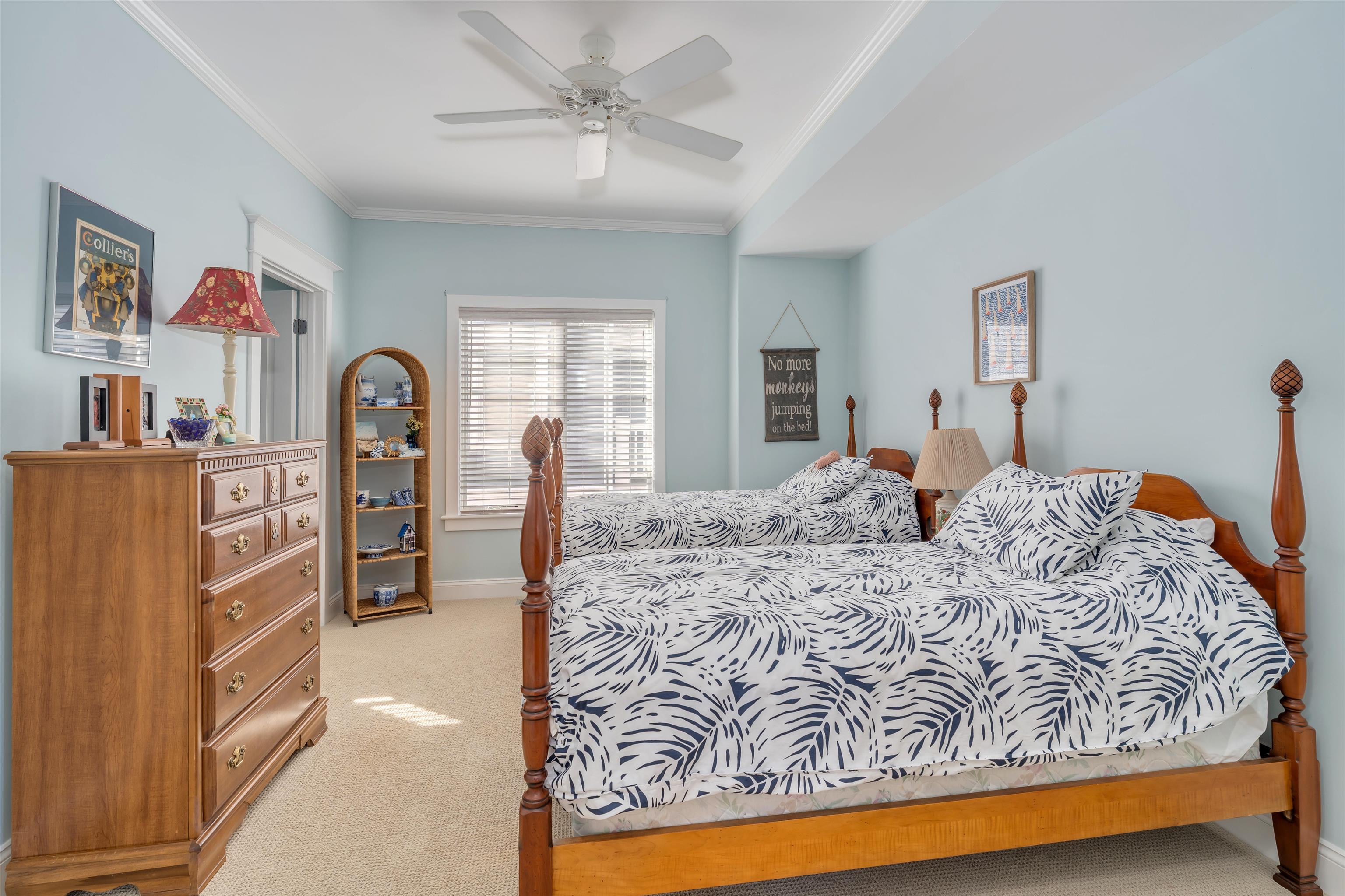 56 E 22nd Street - Picture 12