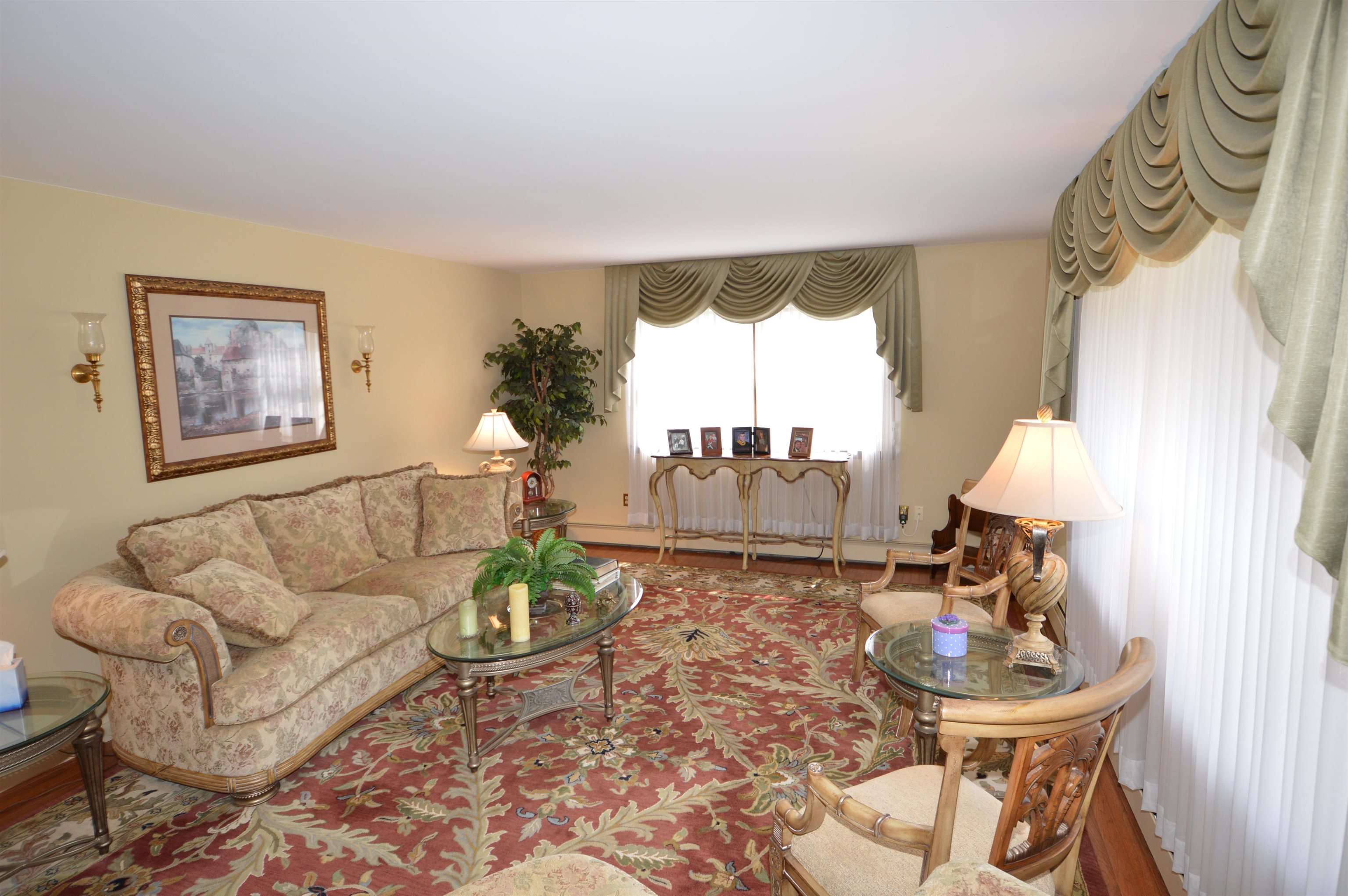 10 Timberlea Lane 