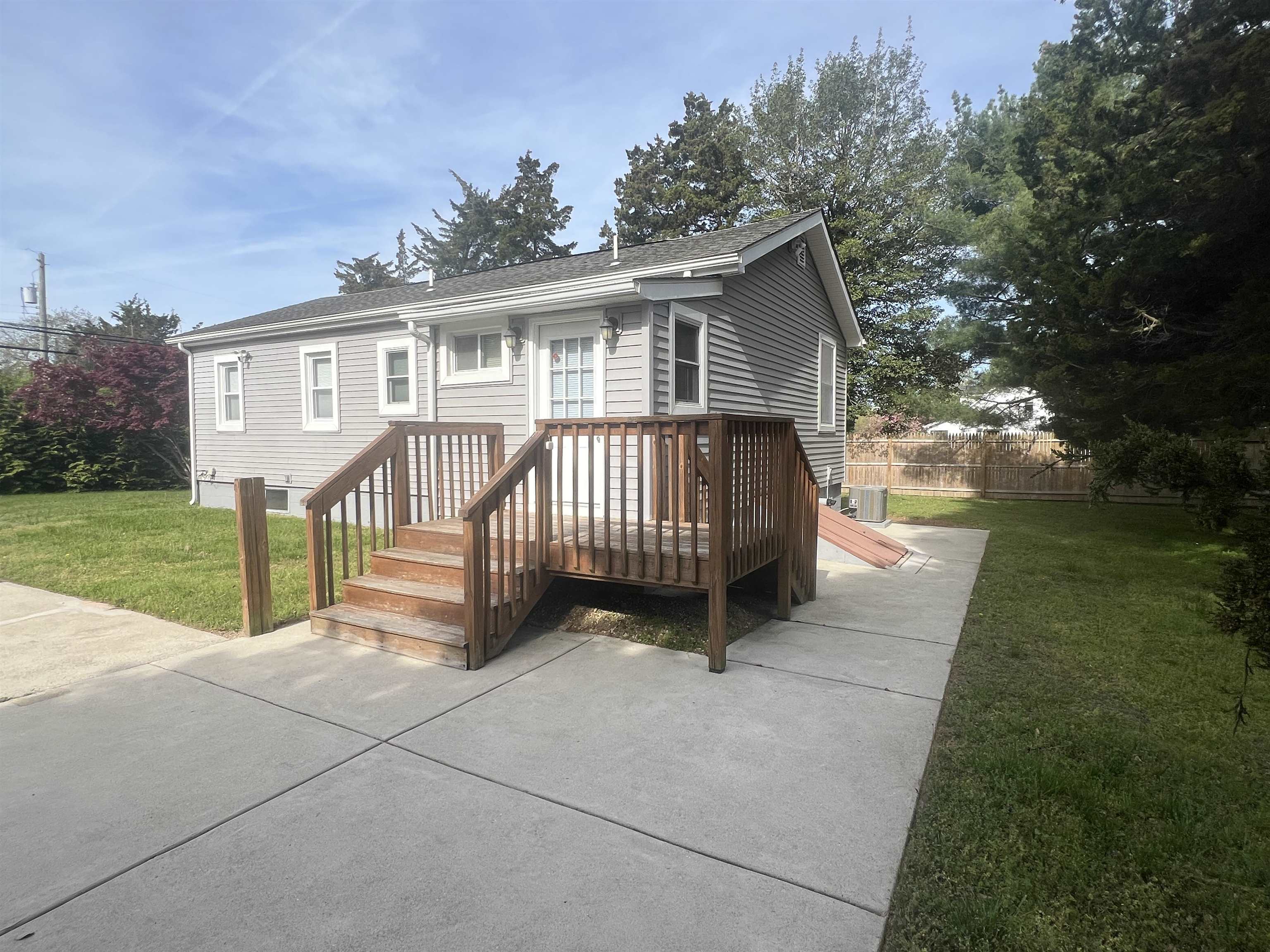 6 Reeds Beach 