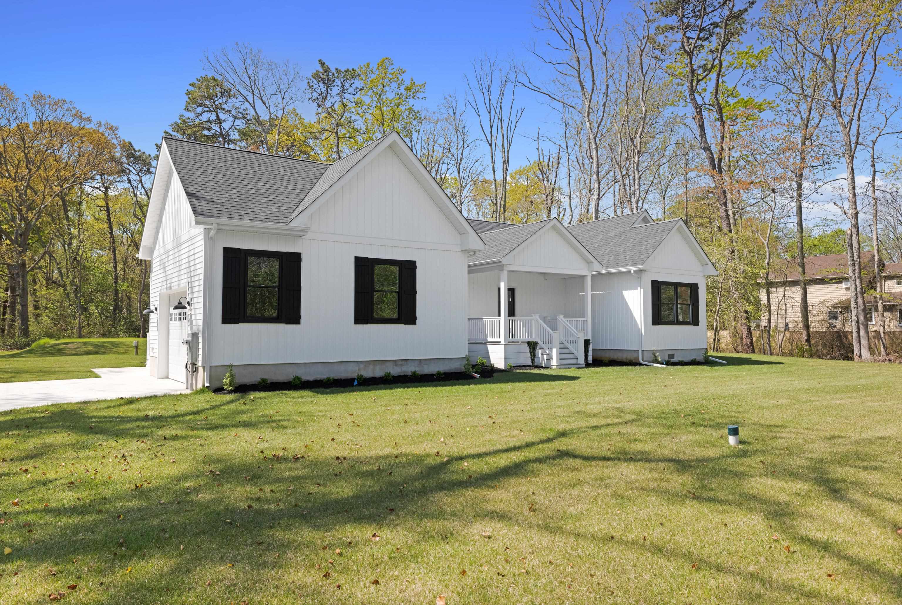 445 Dias Creek Road - Picture 2