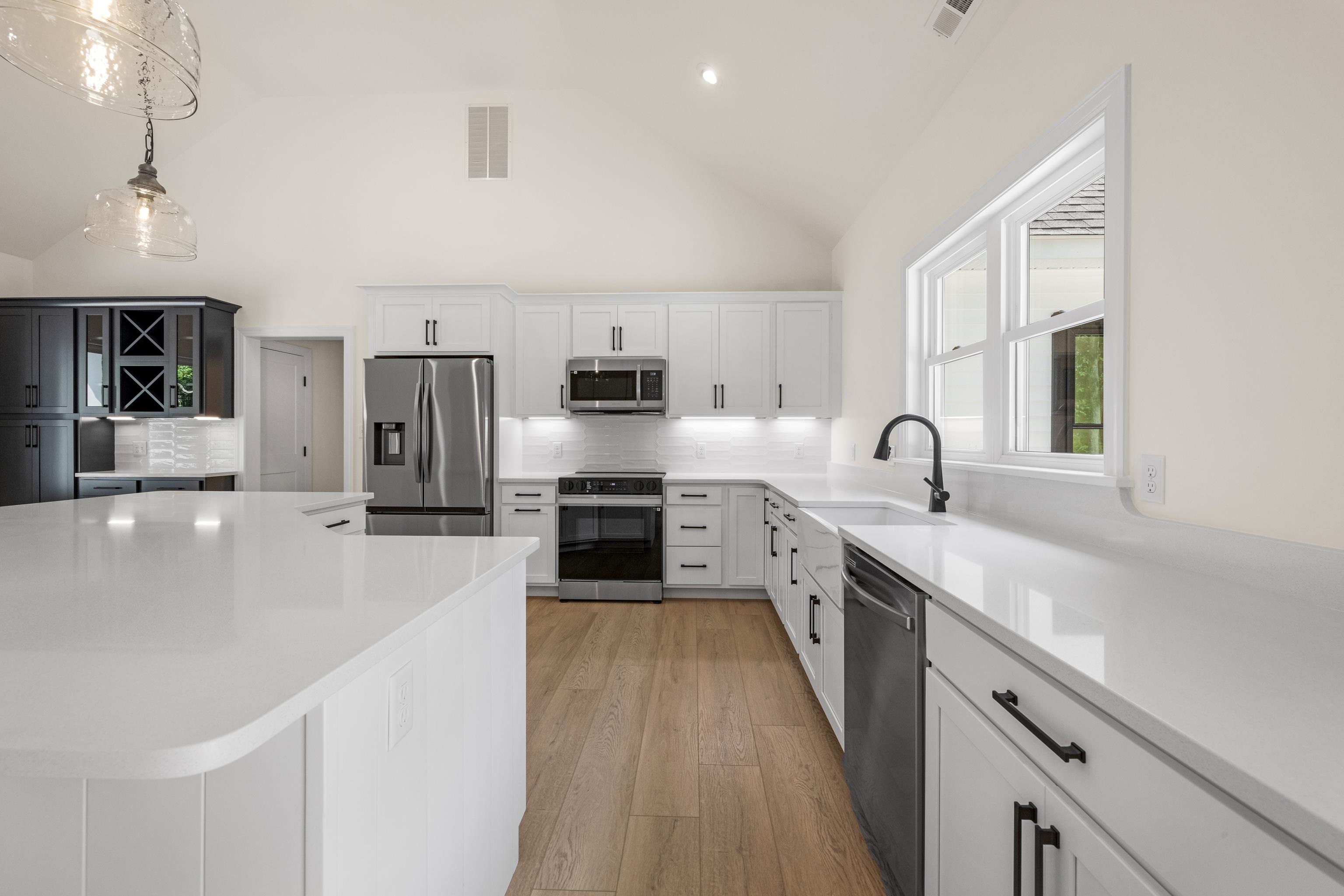 445 Dias Creek Road - Picture 13