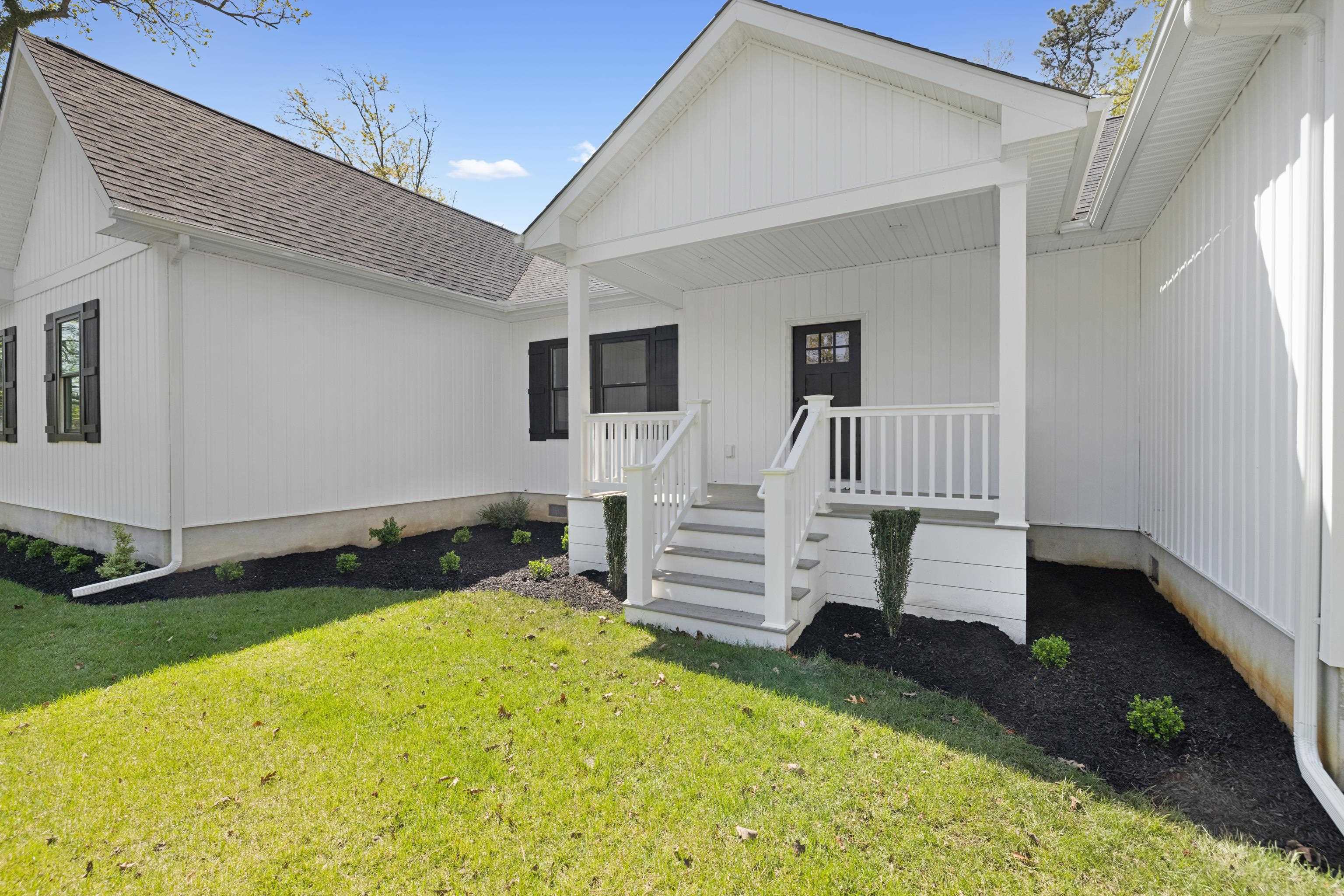 445 Dias Creek Road - Picture 3