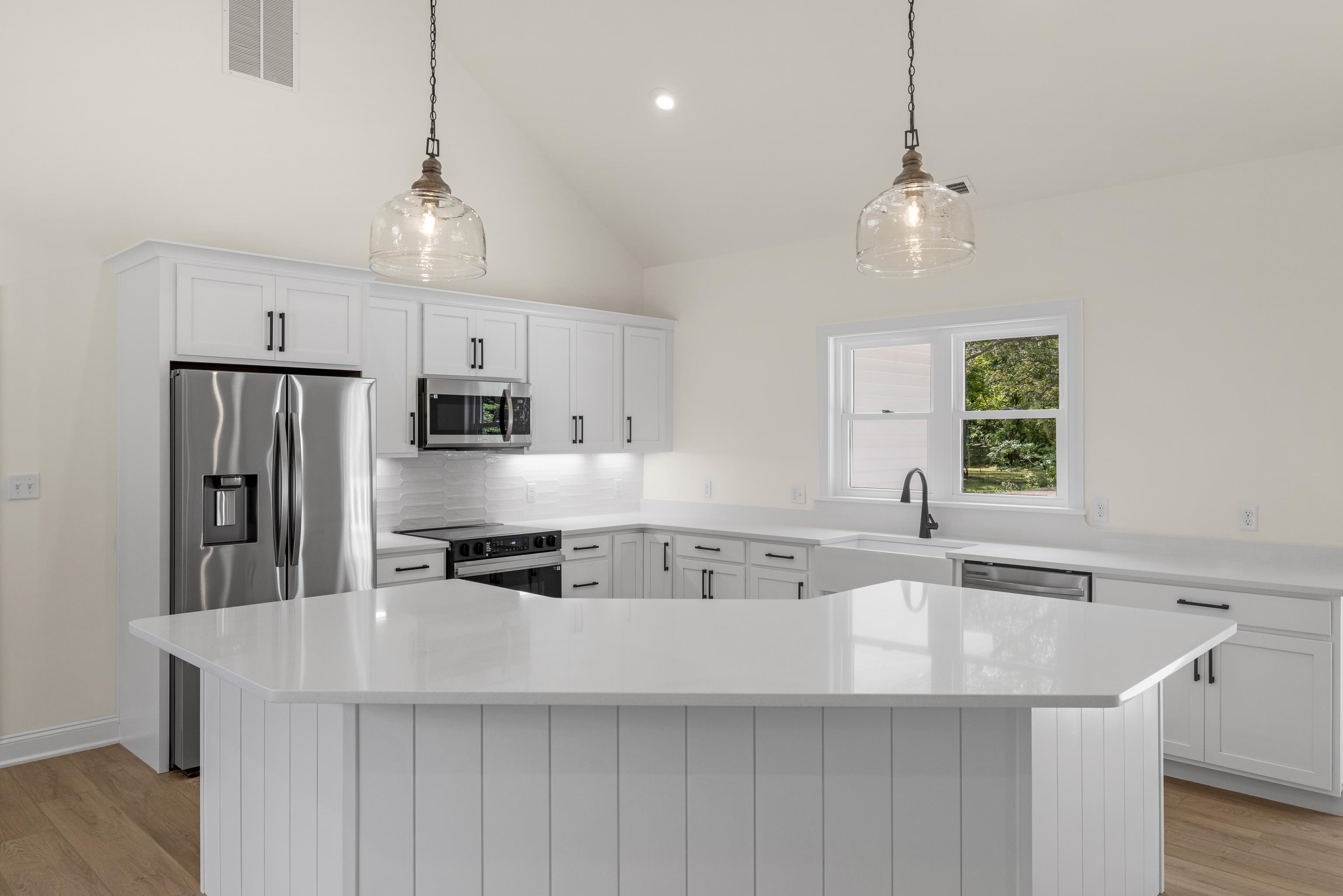 445 Dias Creek Road - Picture 6