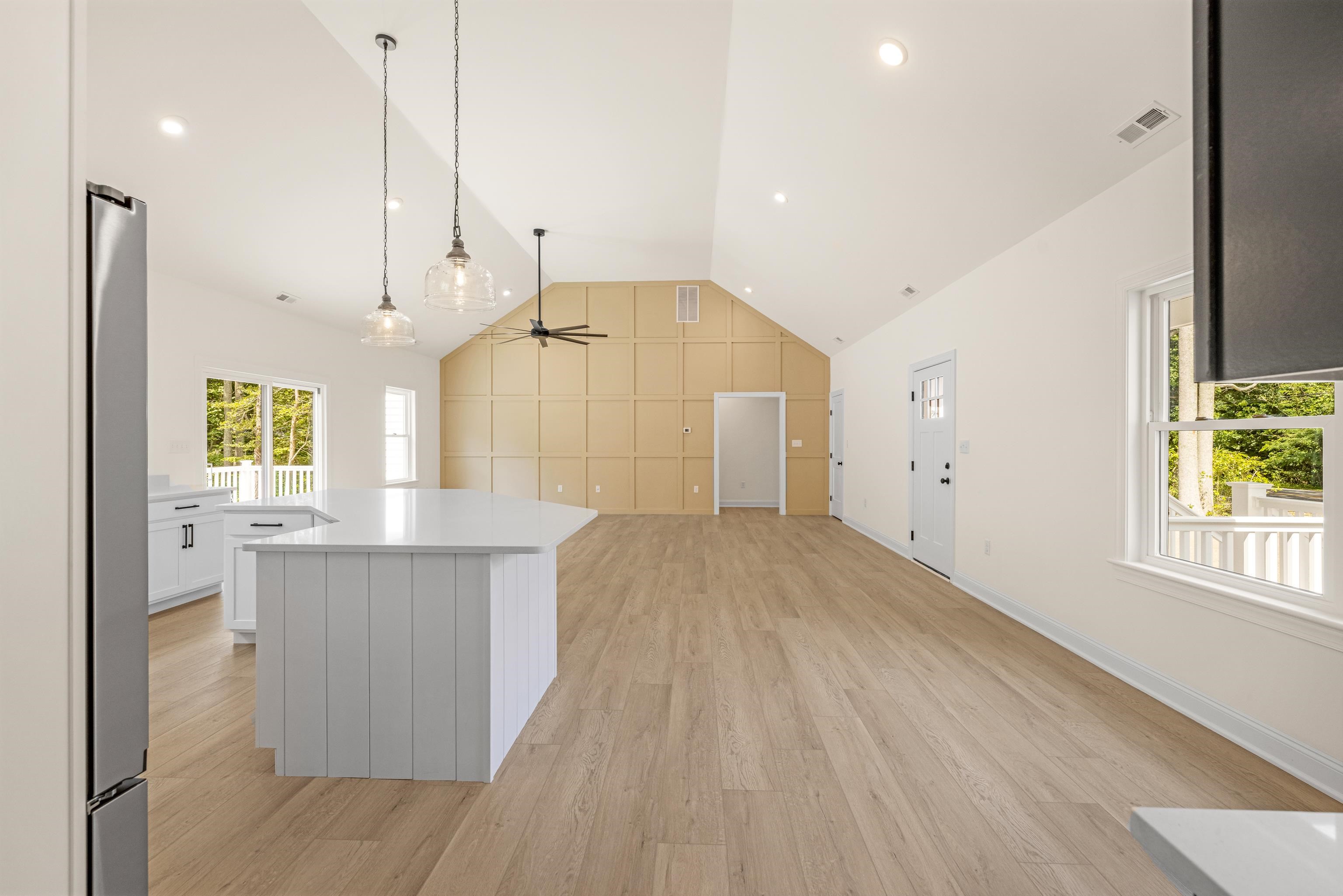 445 Dias Creek Road - Picture 9