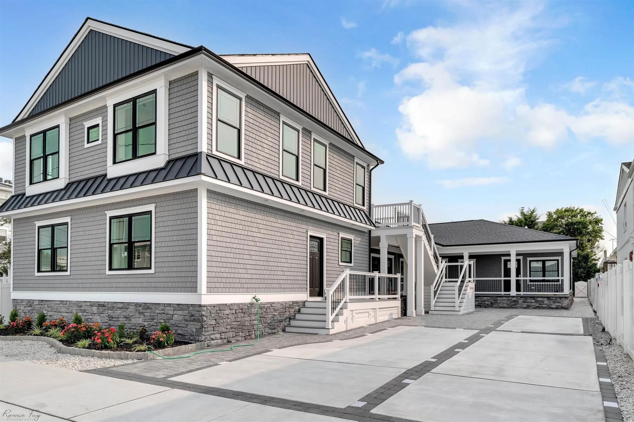 204 Primrose 