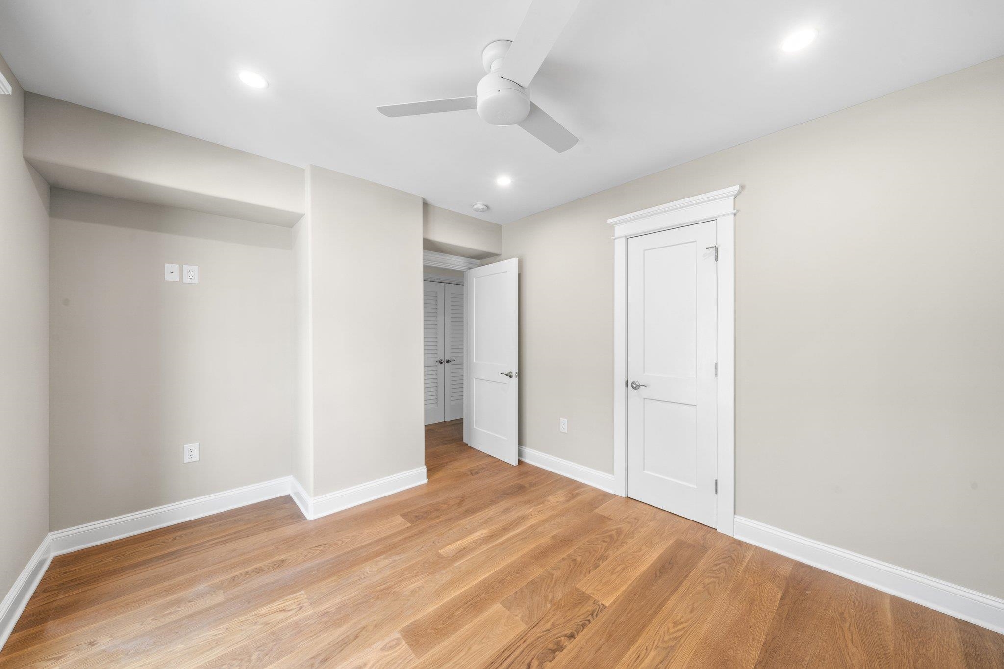 293 24th Street - Picture 23