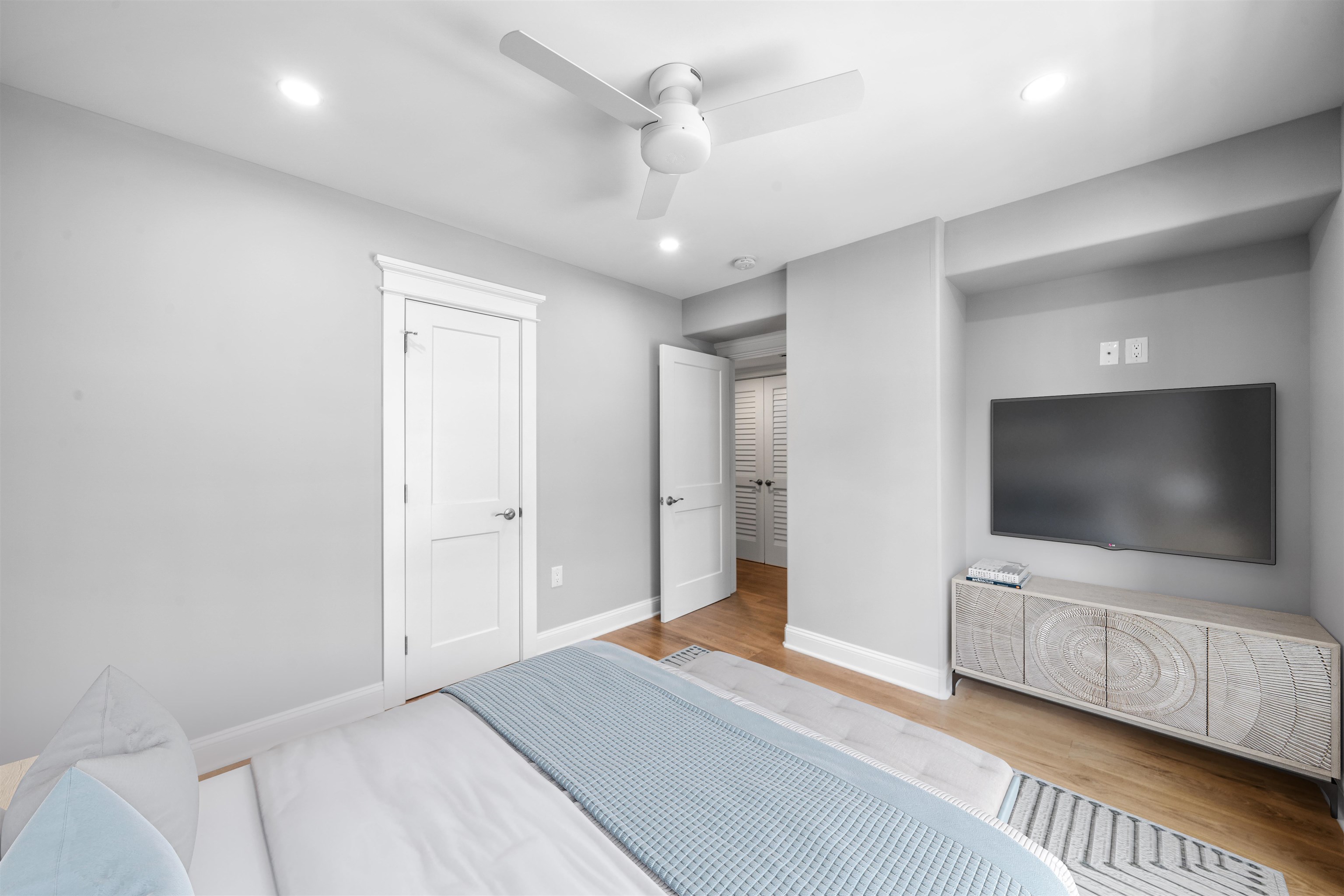 297 24th Street - Picture 12