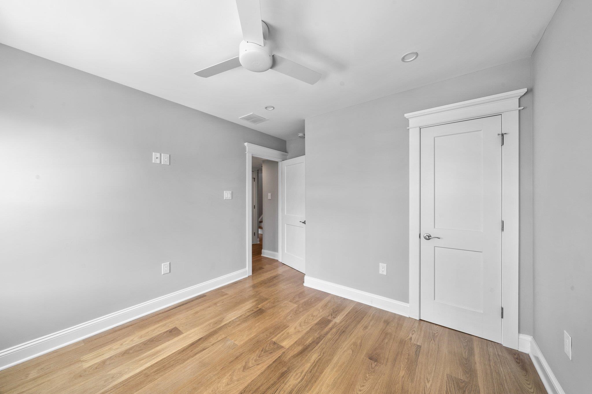 297 24th Street - Picture 16