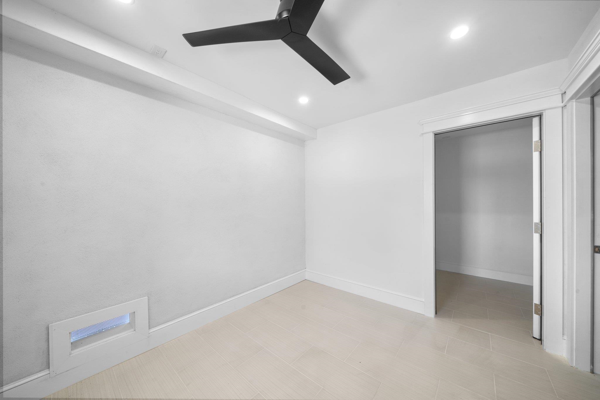 297 24th Street - Picture 47
