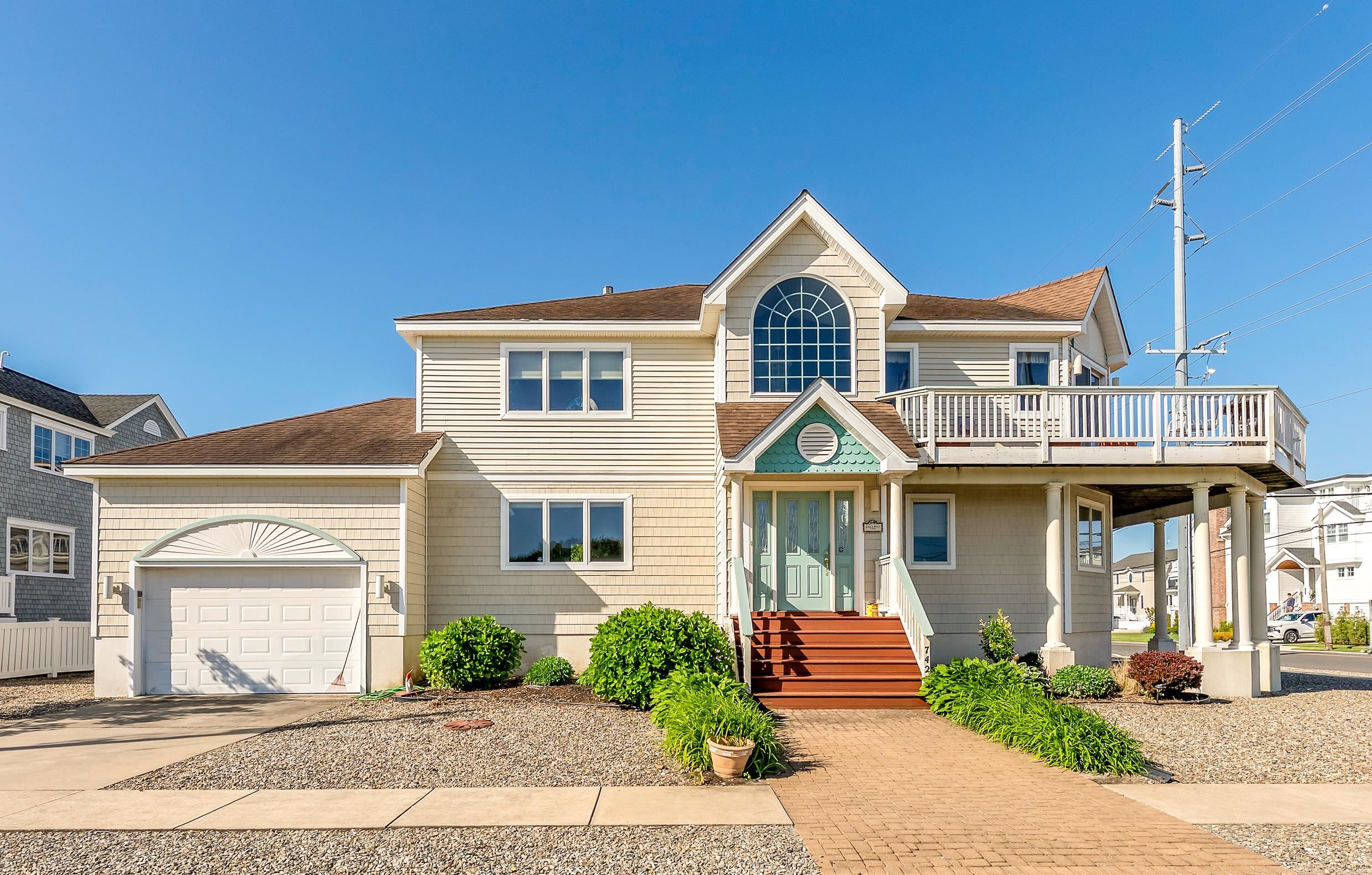 7423 Ocean Drive
