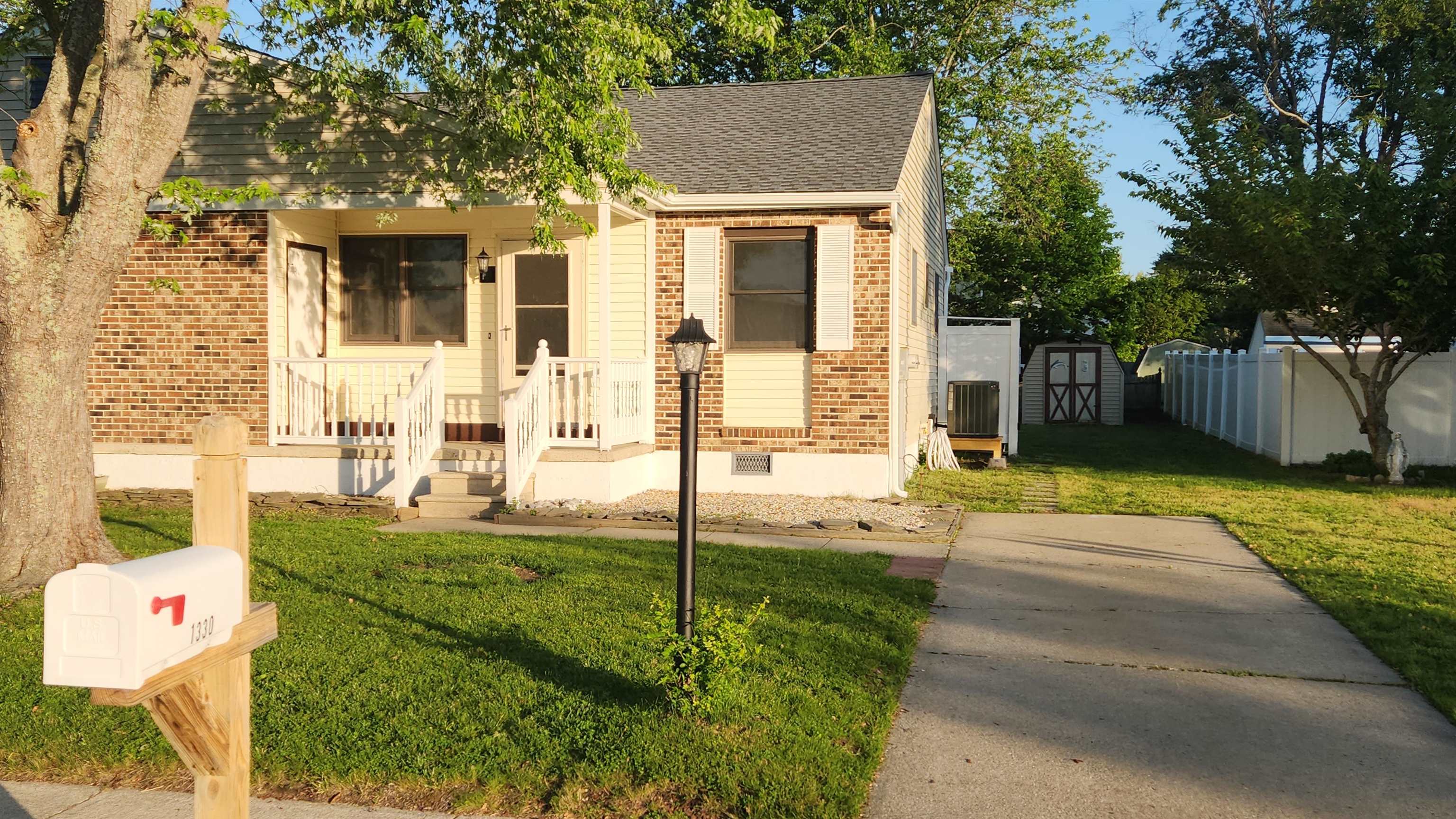 1330 Delaware 