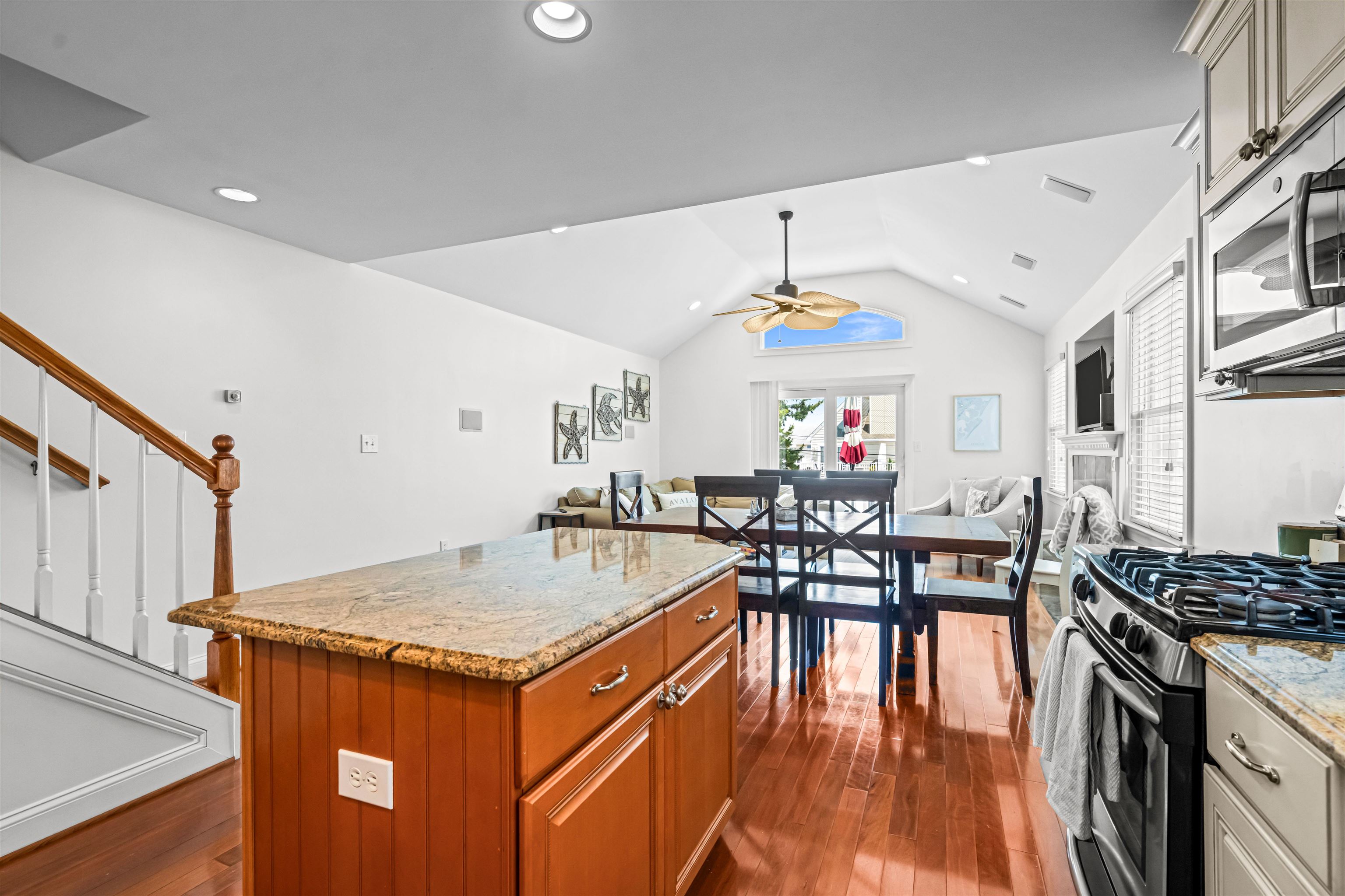 364 41st Street