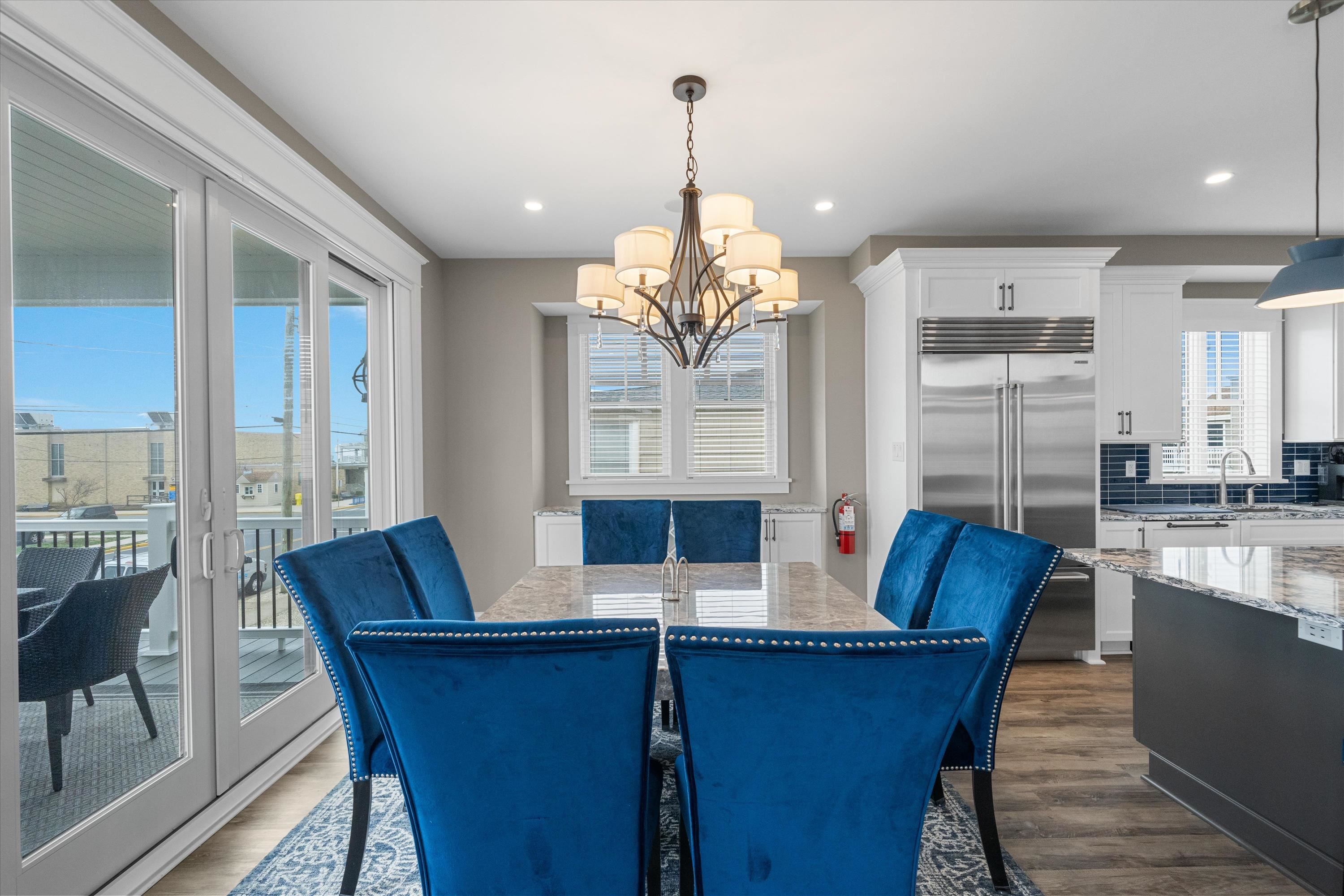 2958 Avalon Avenue - Picture 9