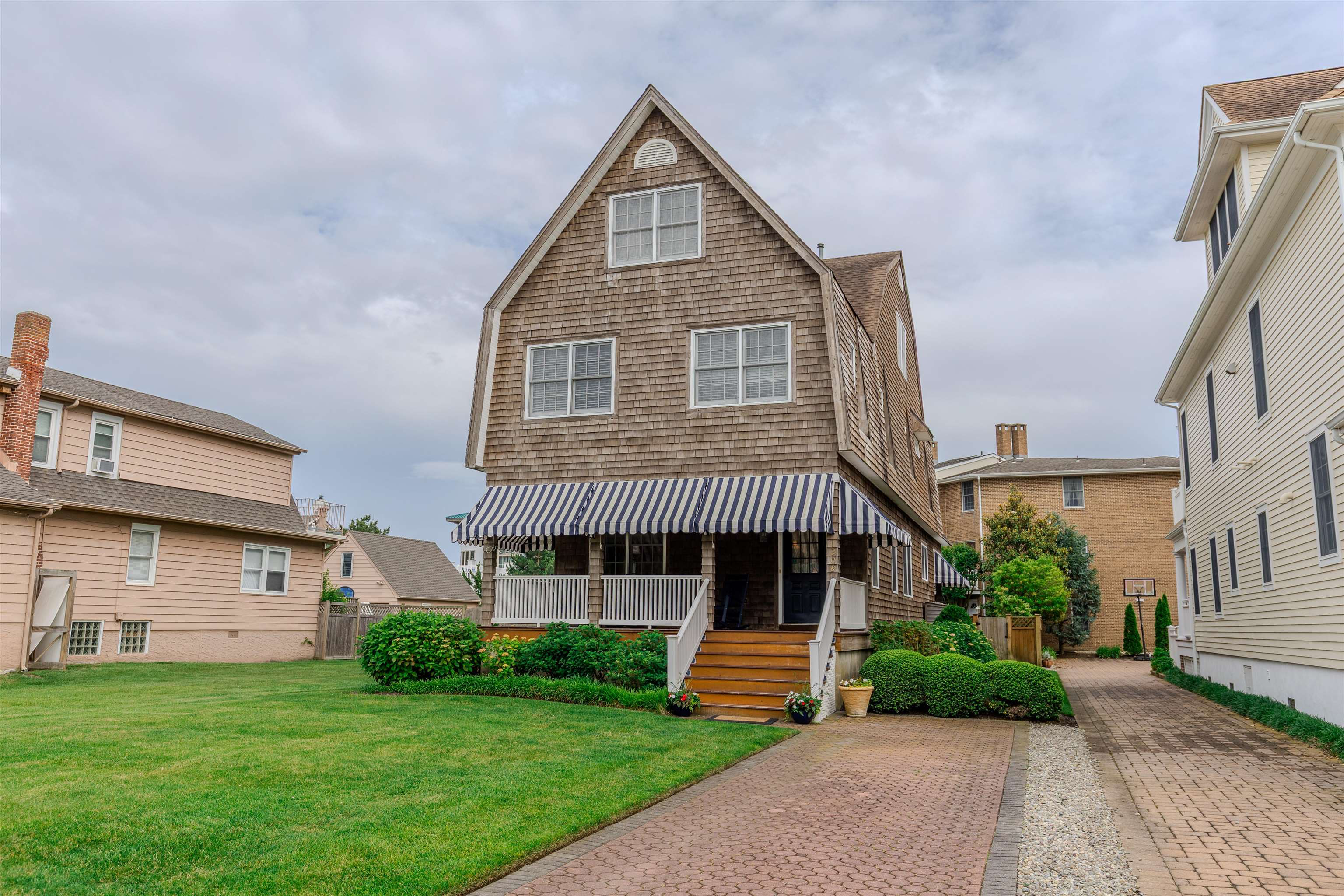 1208 New Jersey 