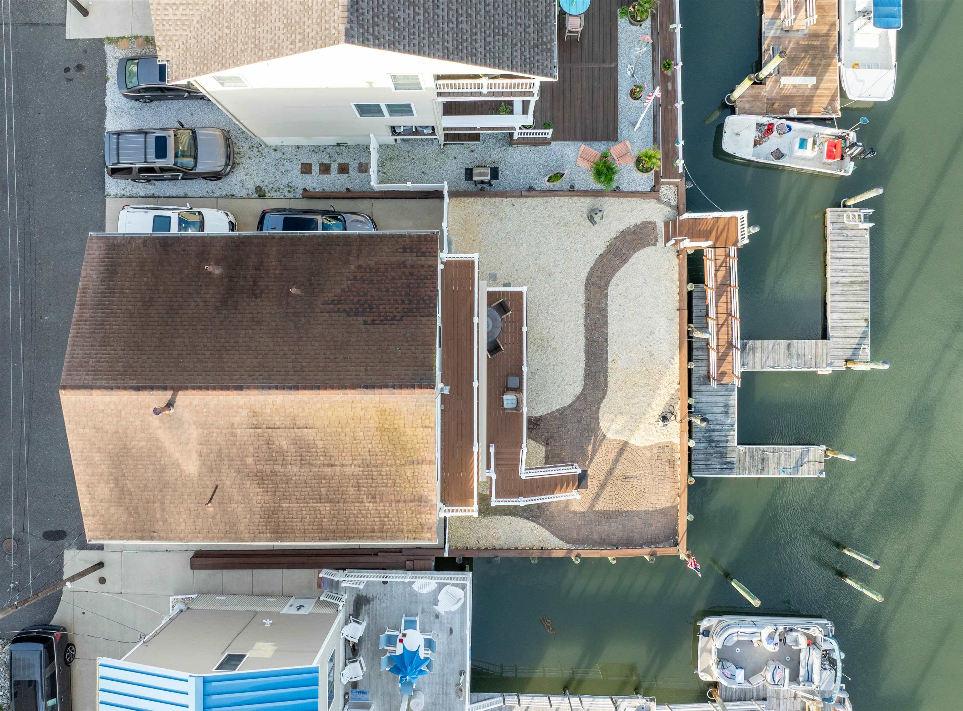 1005 Hoffman Canal Avenue 