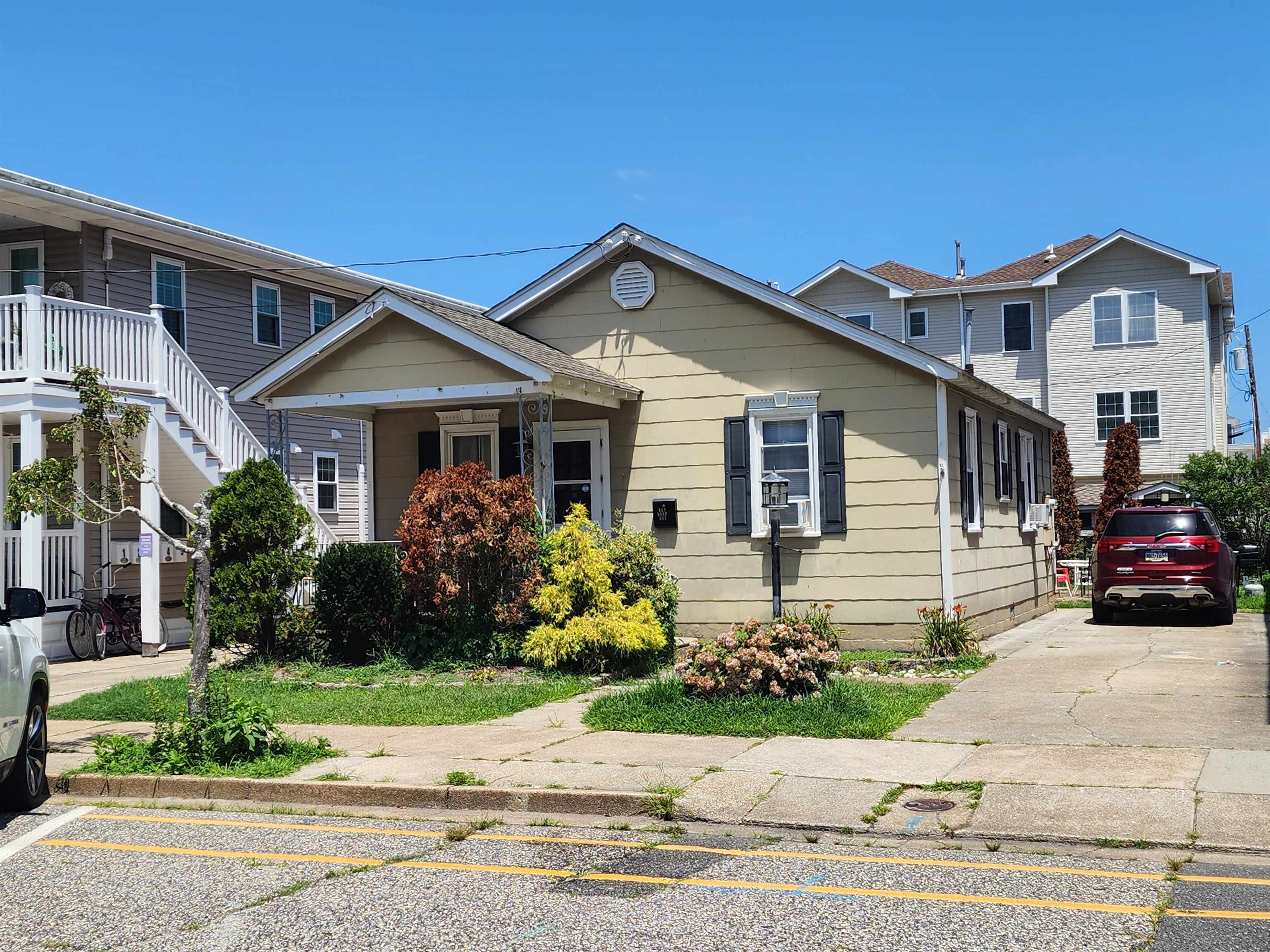 311 E Hildreth Avenue - Picture 1