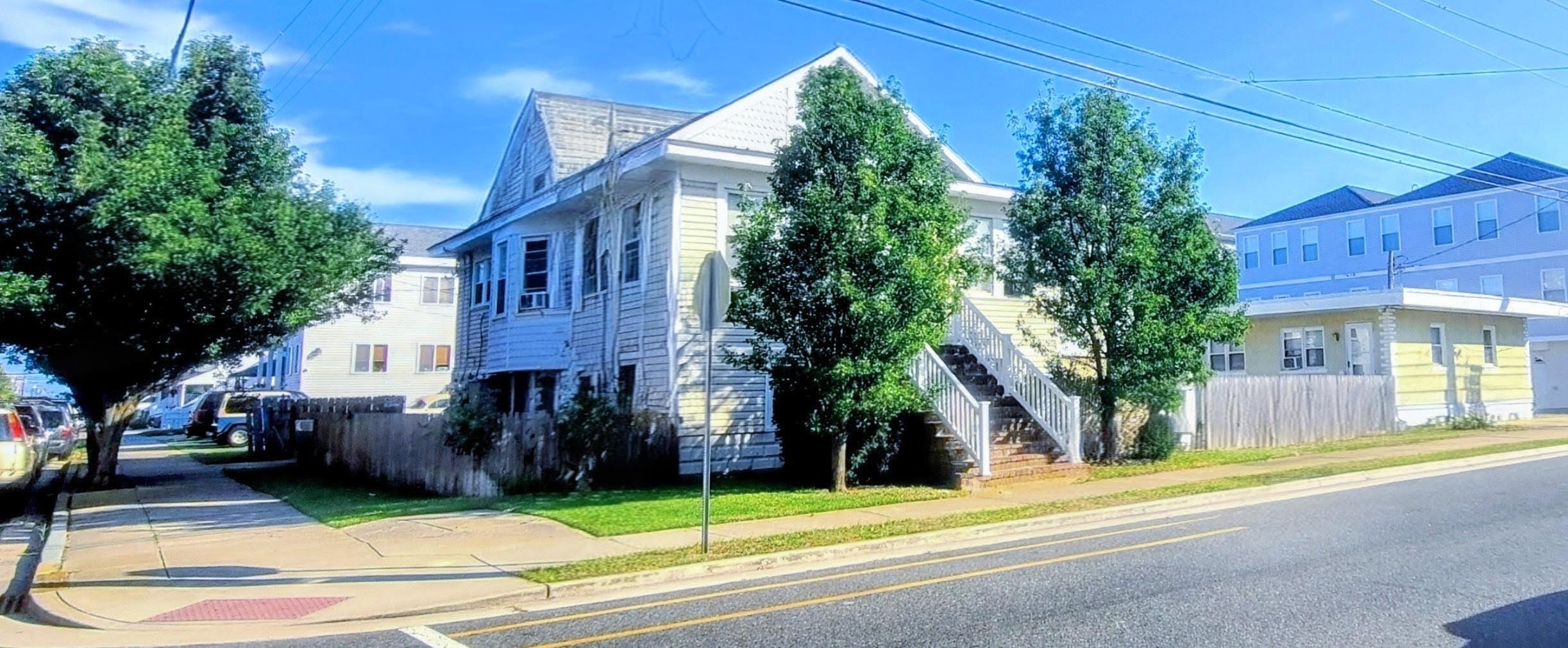 4701 Arctic Avenue - Picture 1