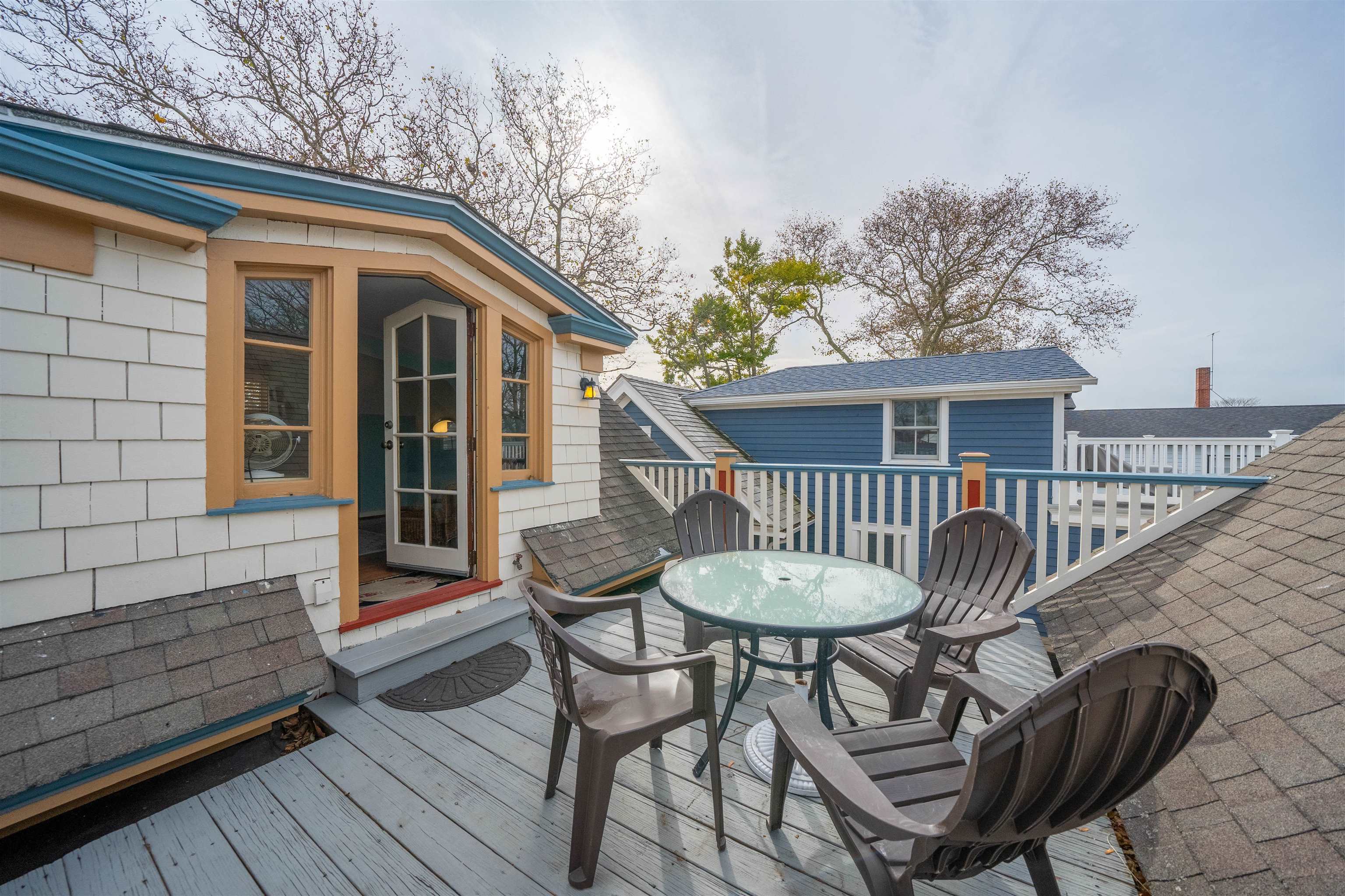 523 Lafayette Street Unit:2