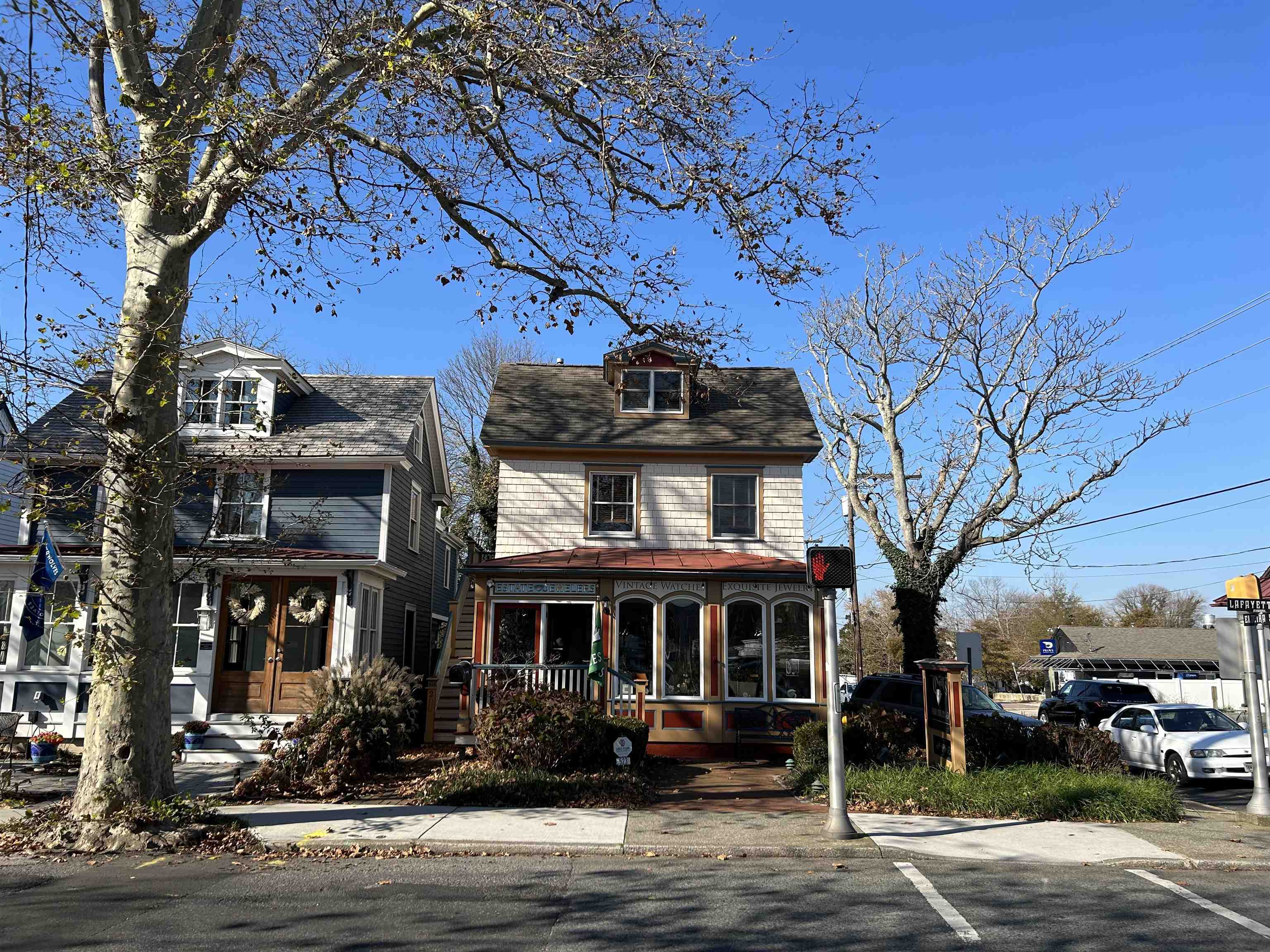 523 Lafayette Street Unit:2