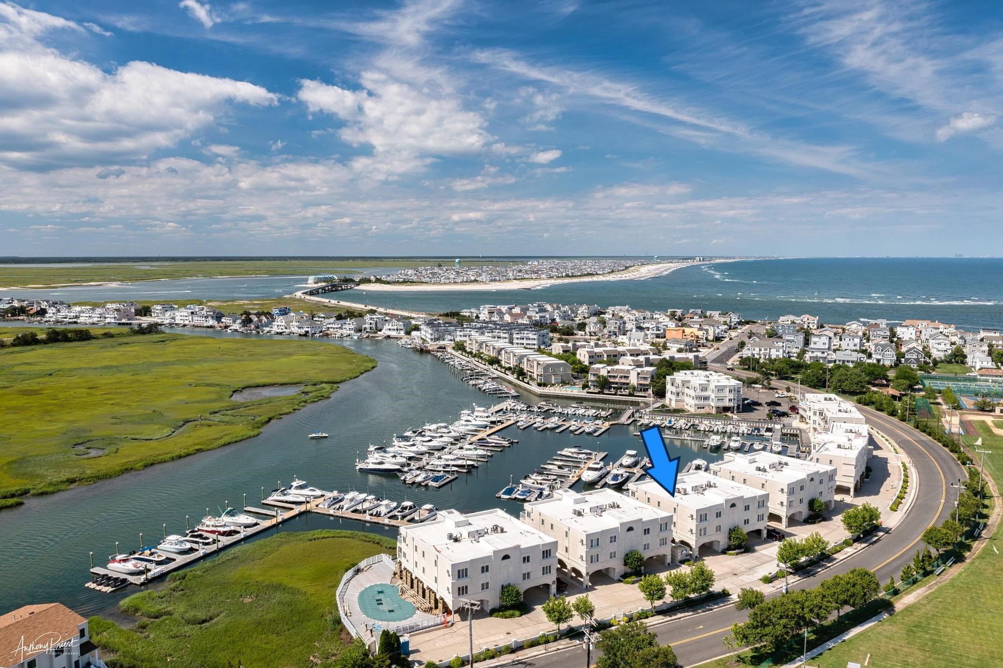 1100 Ocean Drive - Picture 1
