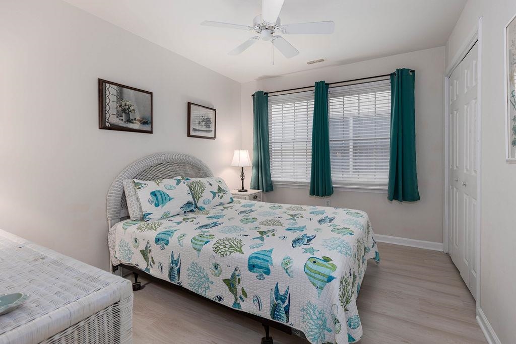 301 E Leaming Avenue