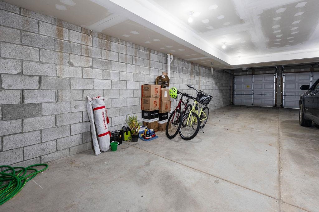 301 E Leaming Avenue