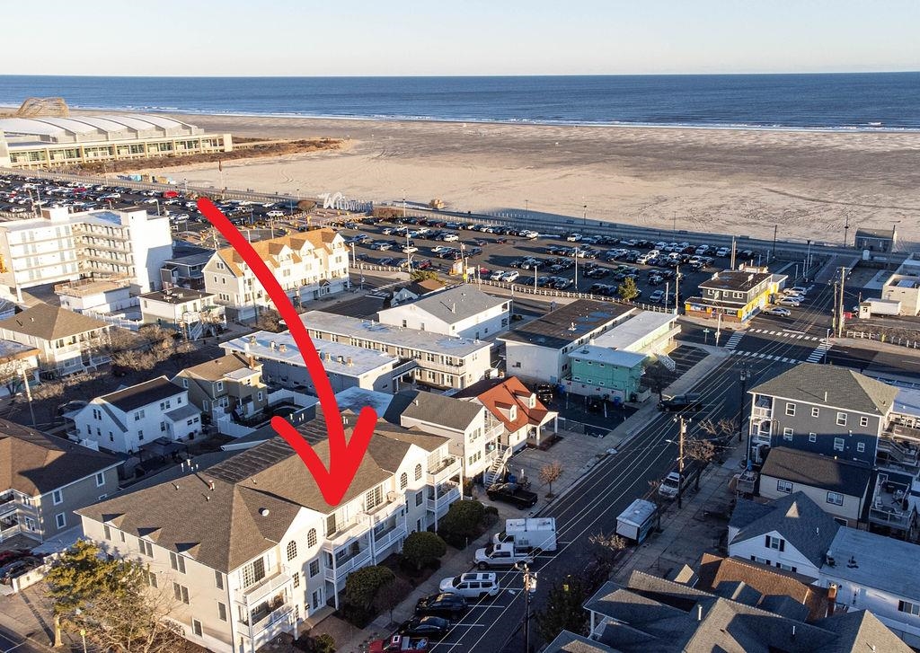 301 E Leaming Avenue