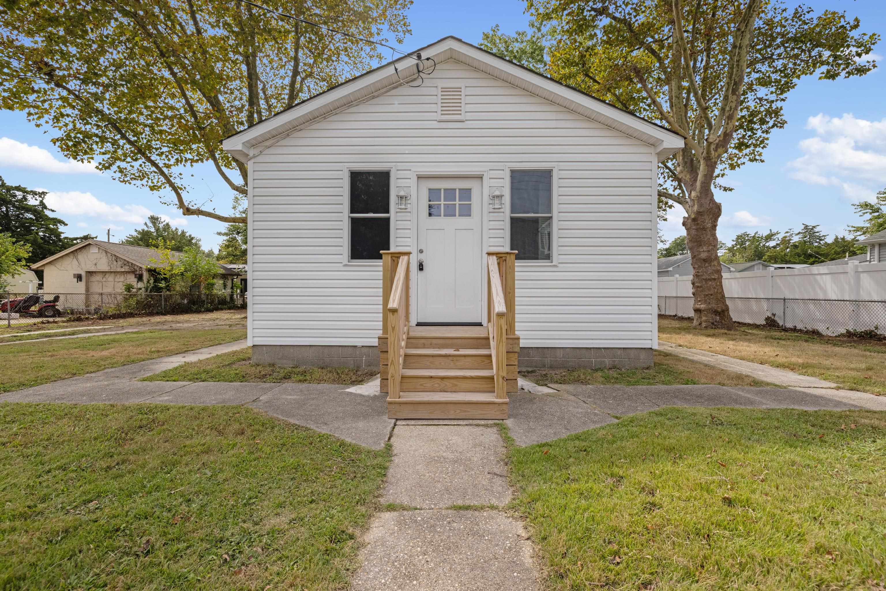 32 W Greenwood Avenue-Villas