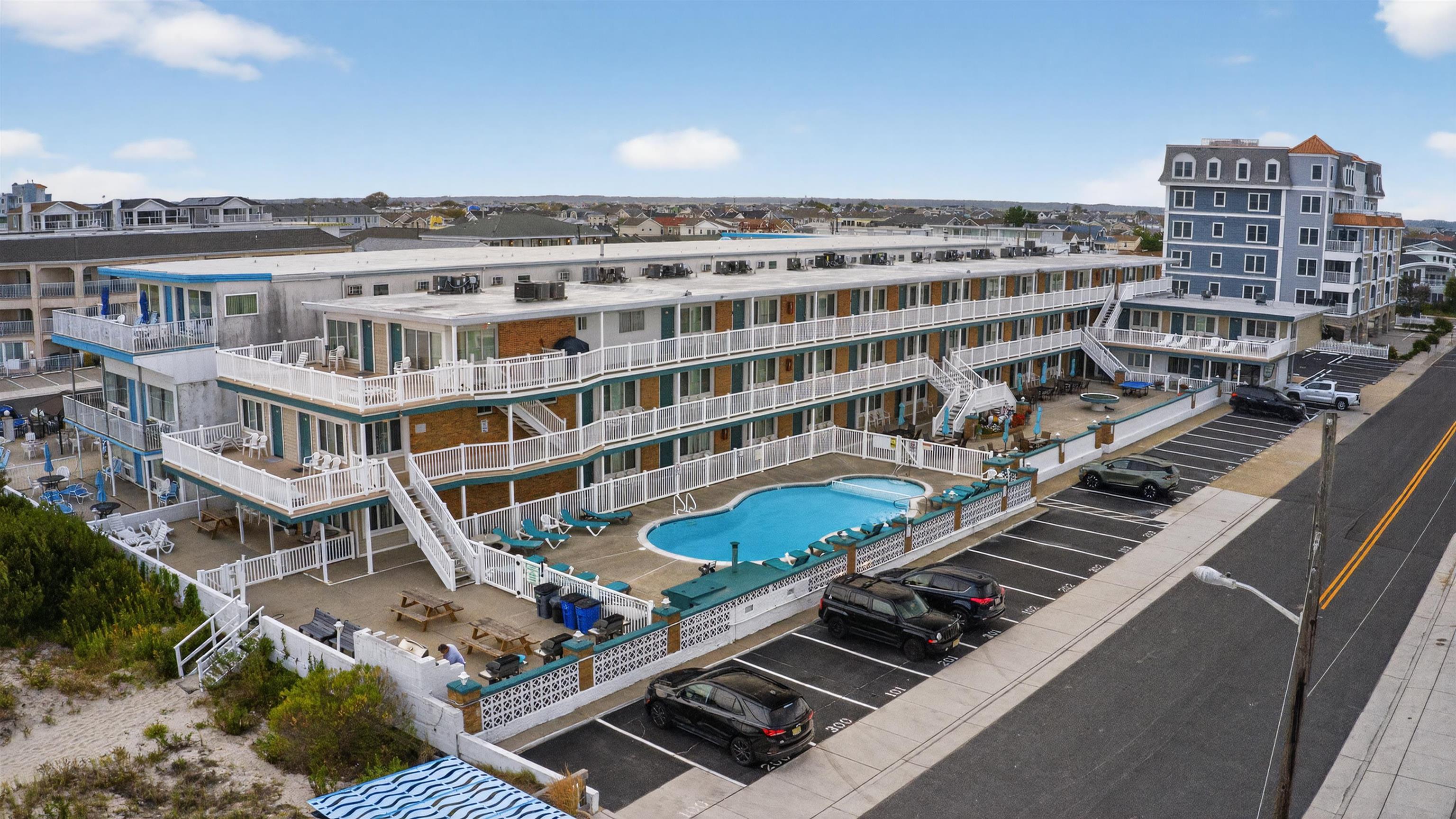 406-10 E Monterey Avenue