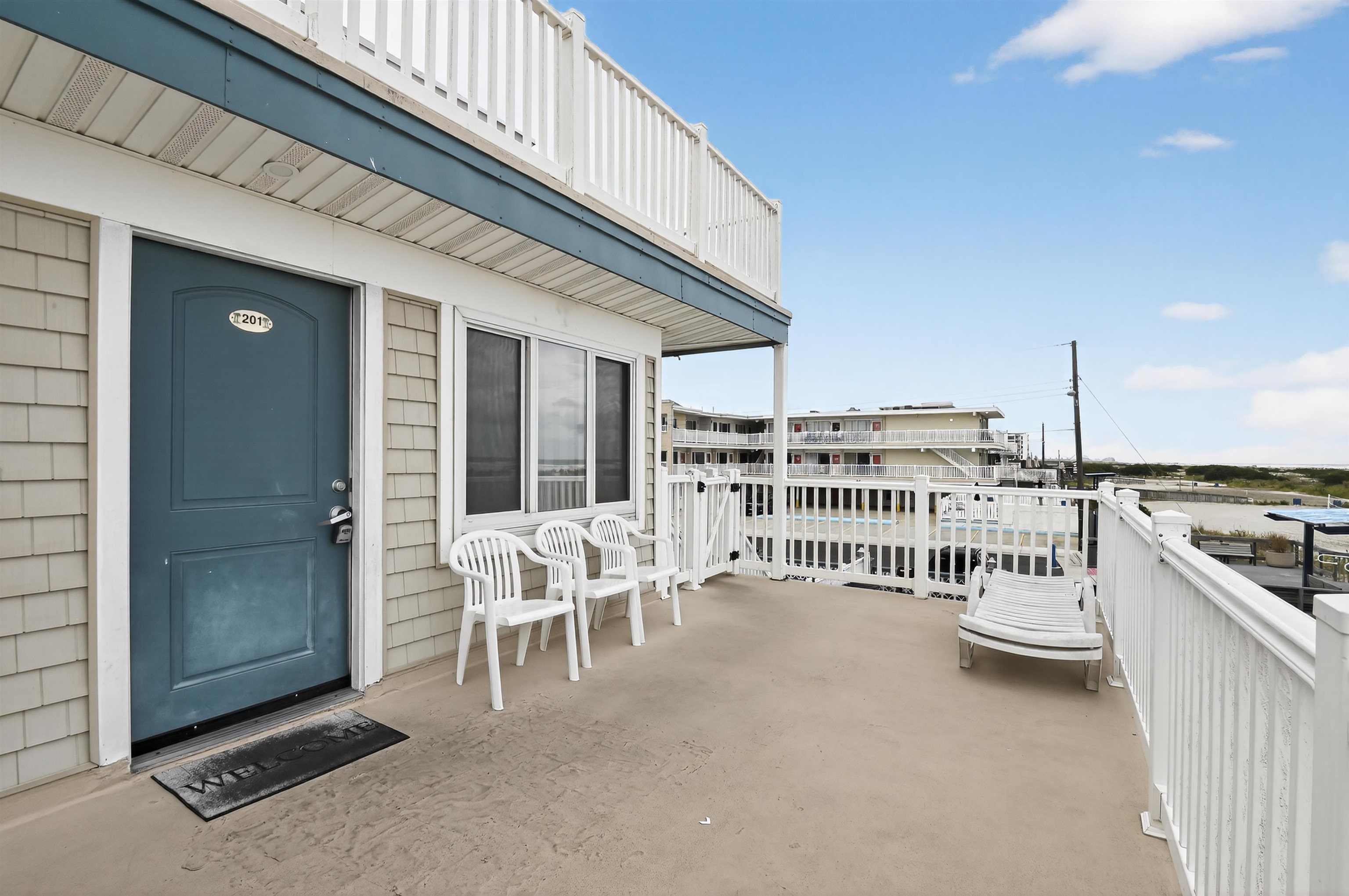 406-10 E Monterey Avenue