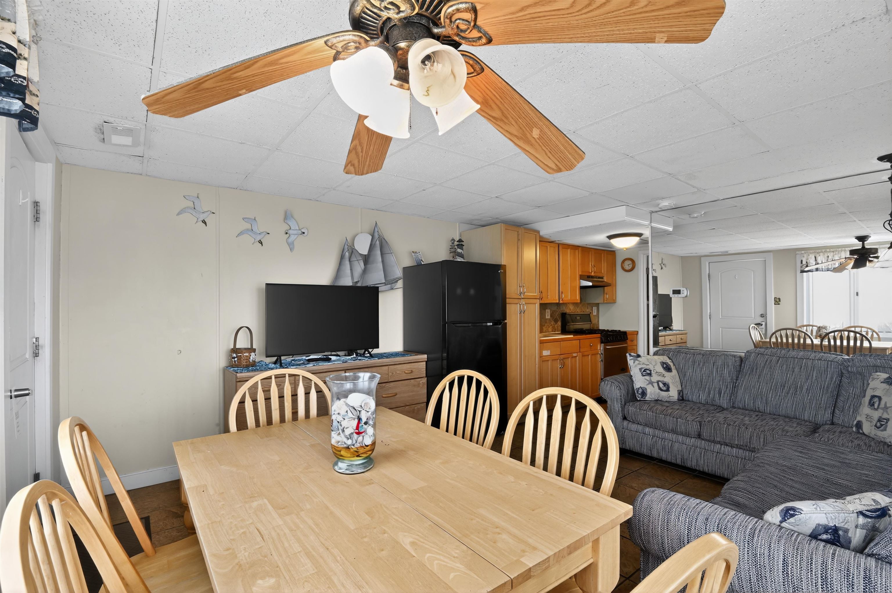 406-10 E Monterey Avenue