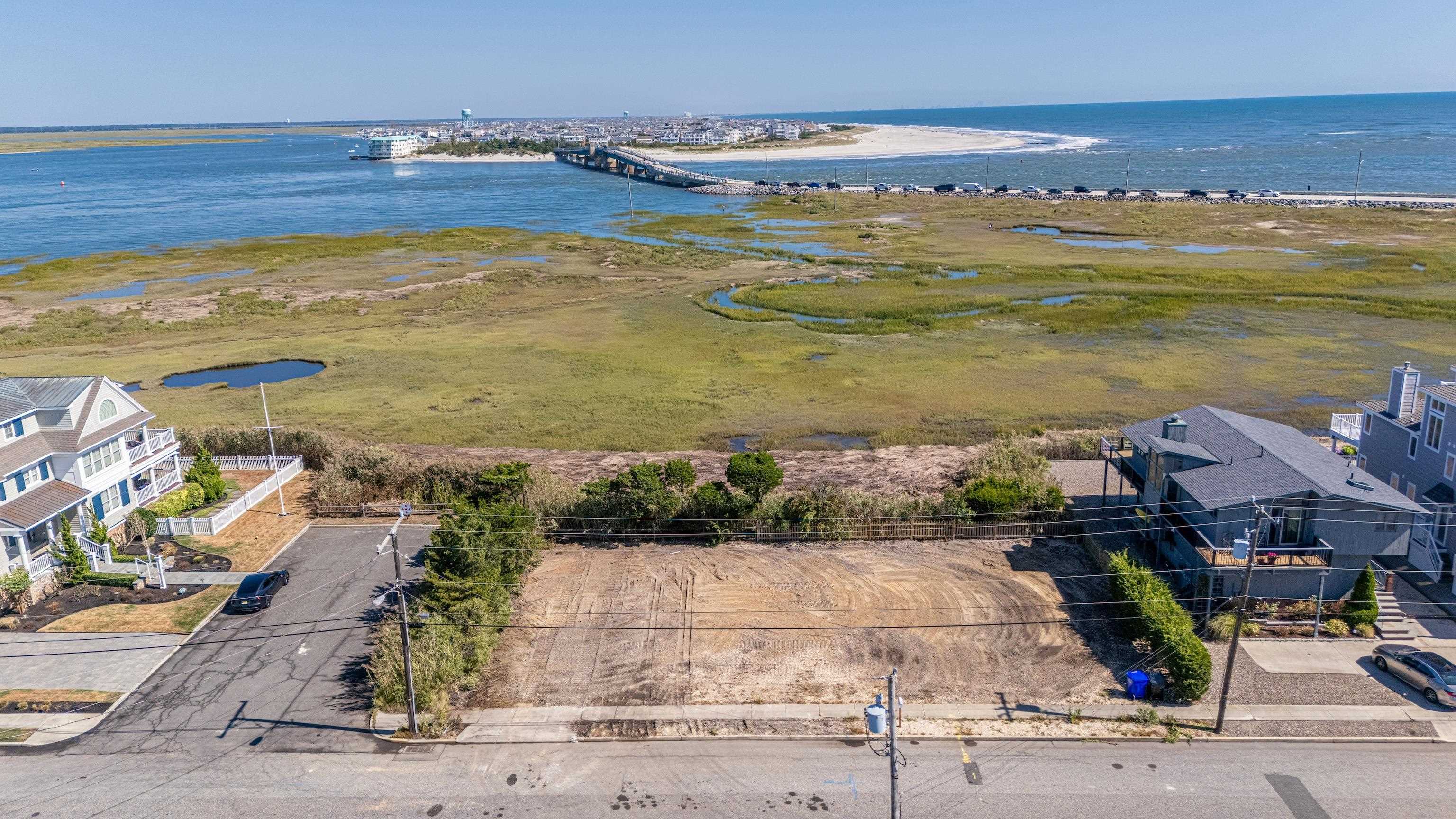 585 7th Street - Avalon