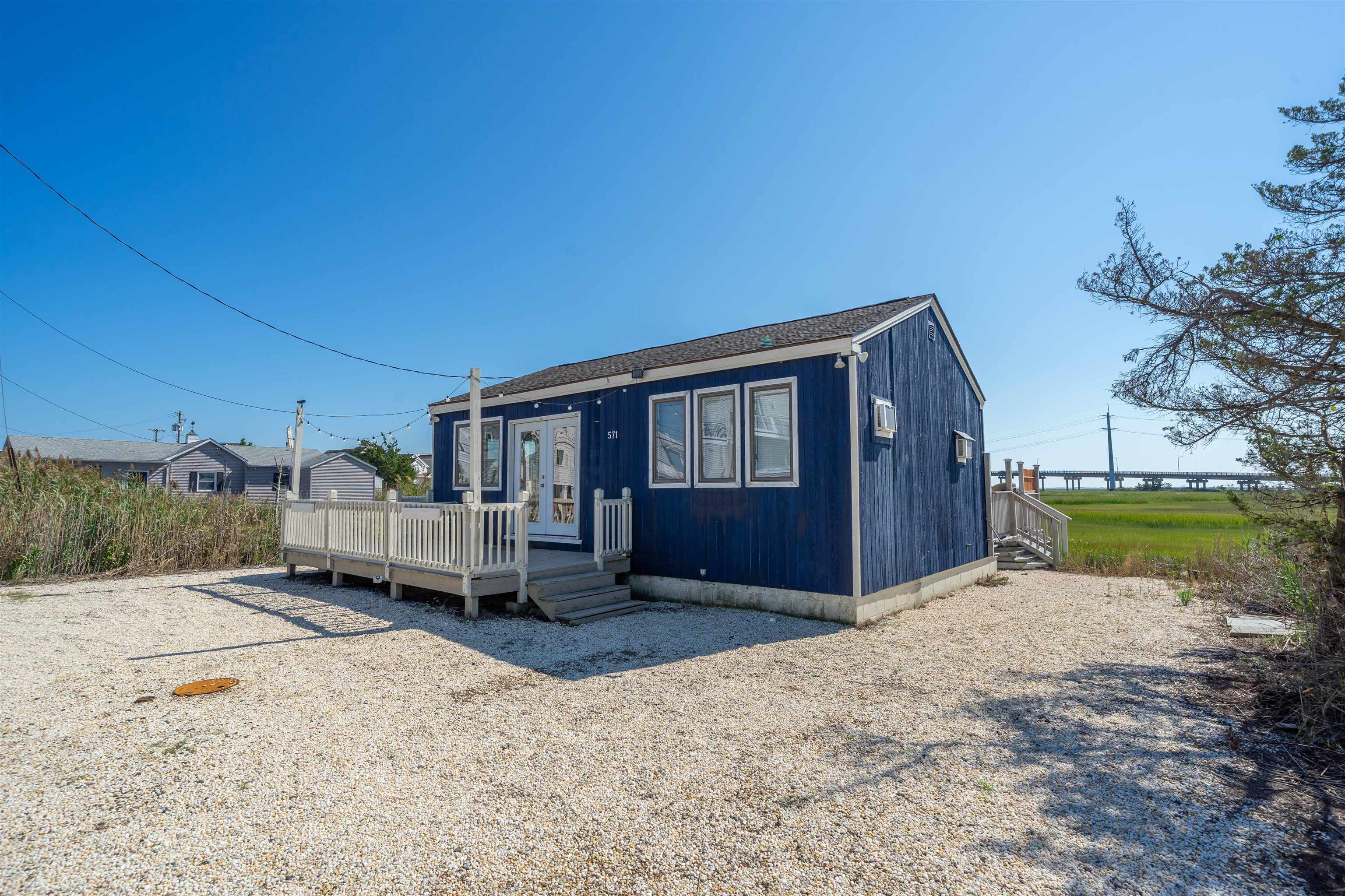  571 Avalon Boulevard - Avalon Manor