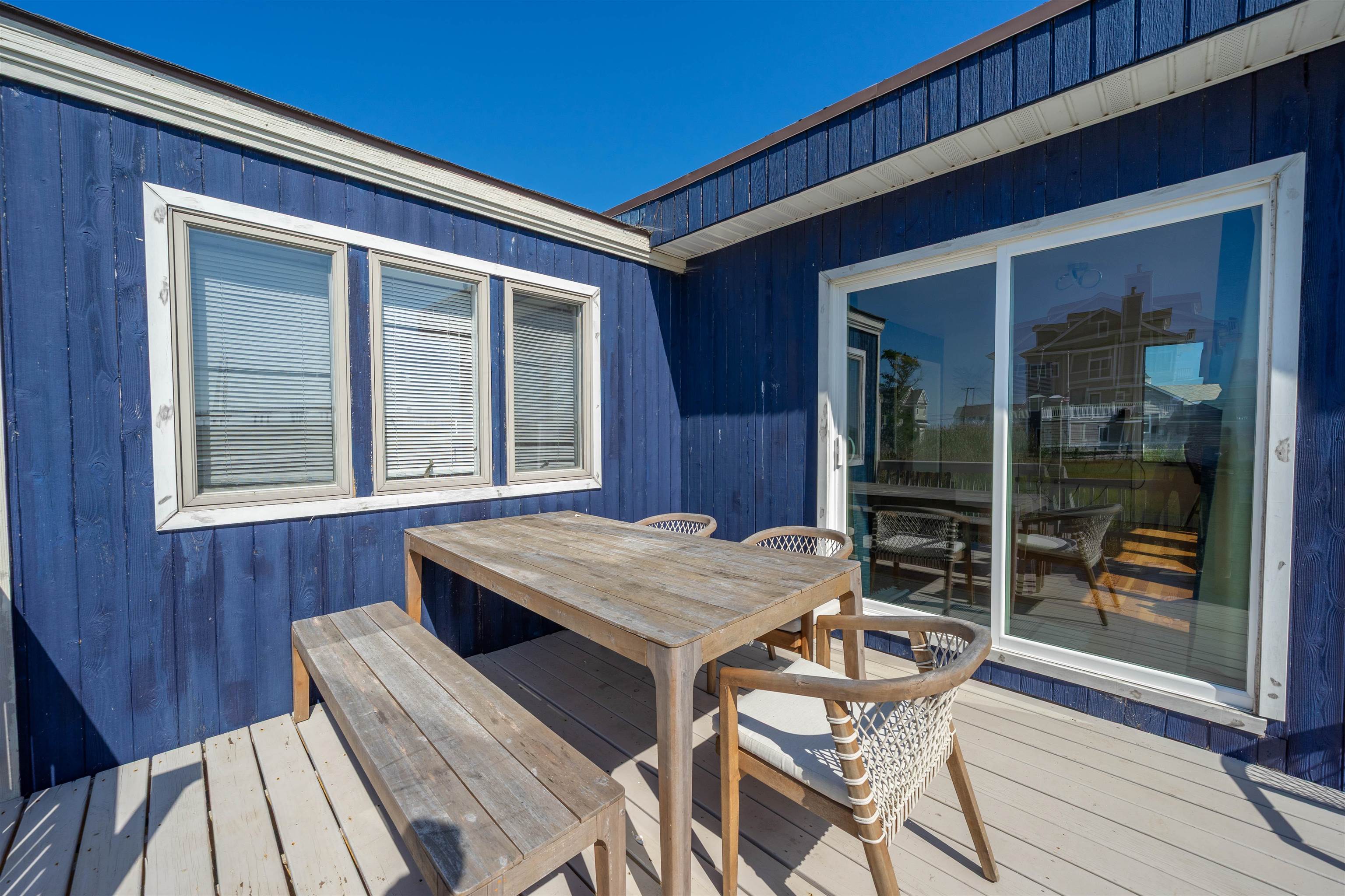 571 Avalon Boulevard - Picture 4