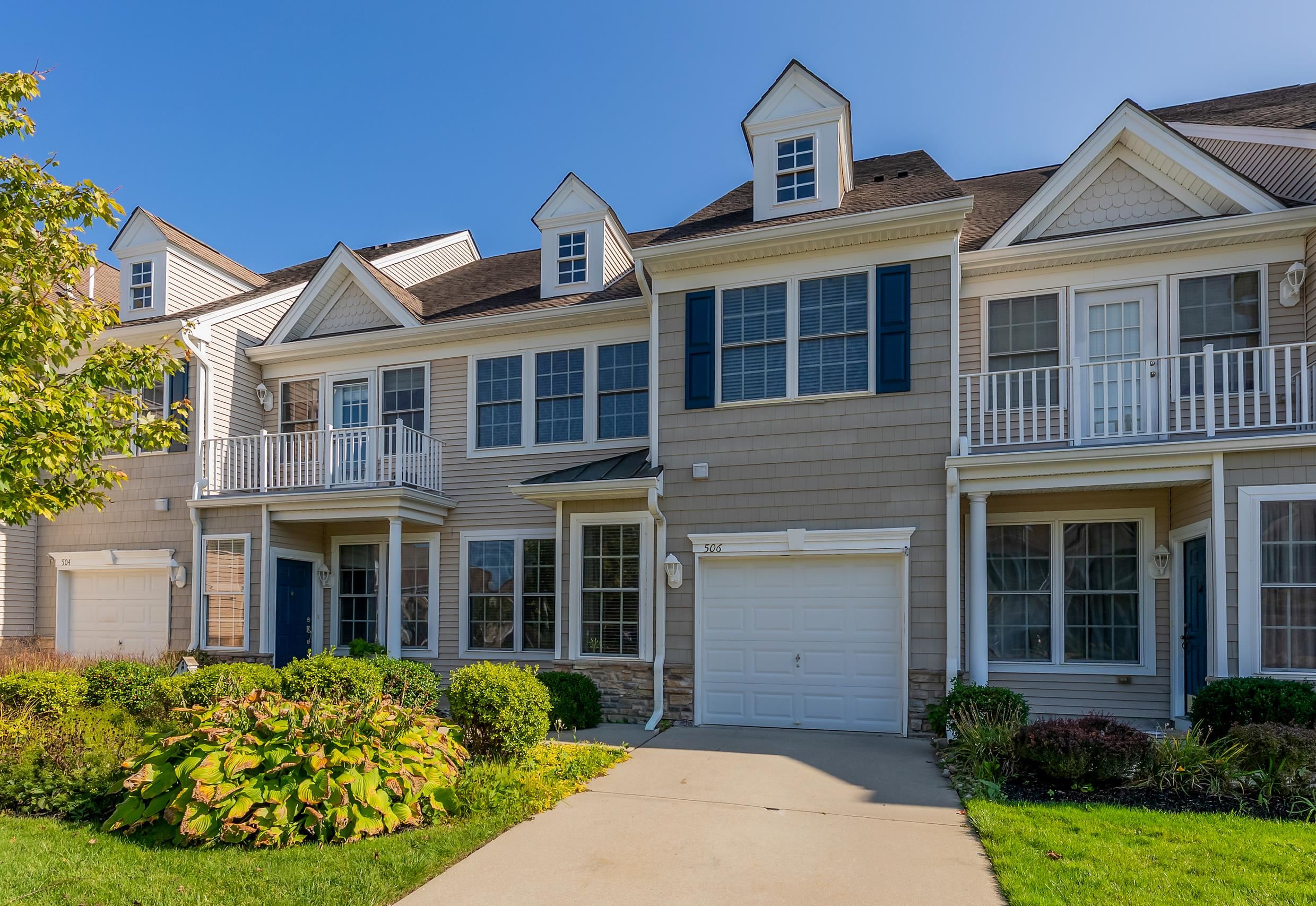 506 W Hampton Court - Picture 1