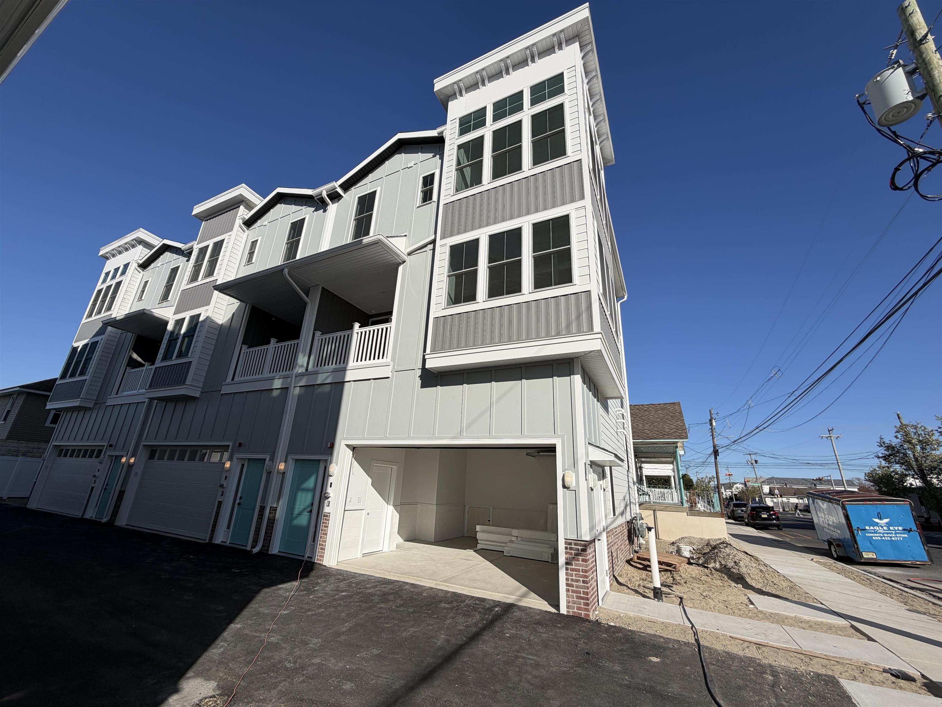 116 E Taylor Avenue - Picture 1