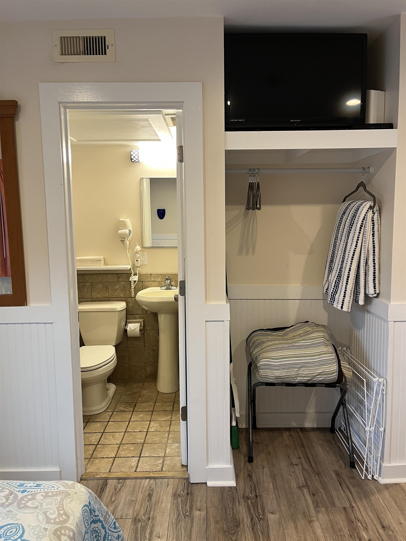 415 E Atlanta Avenue