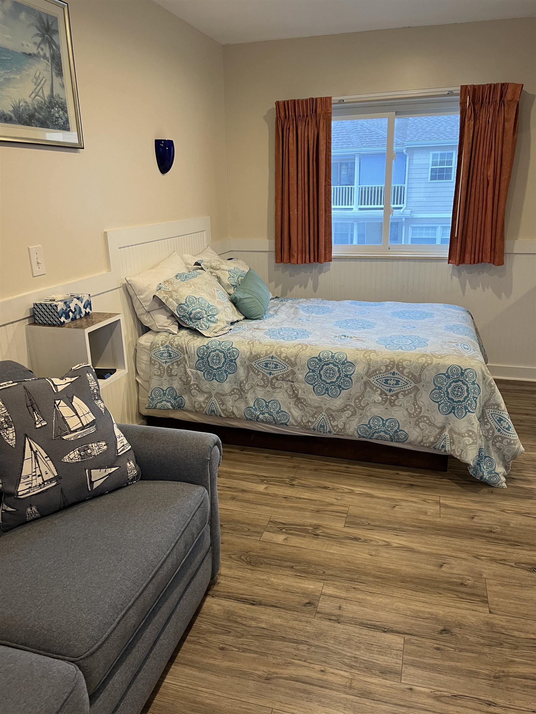 415 E Atlanta Avenue