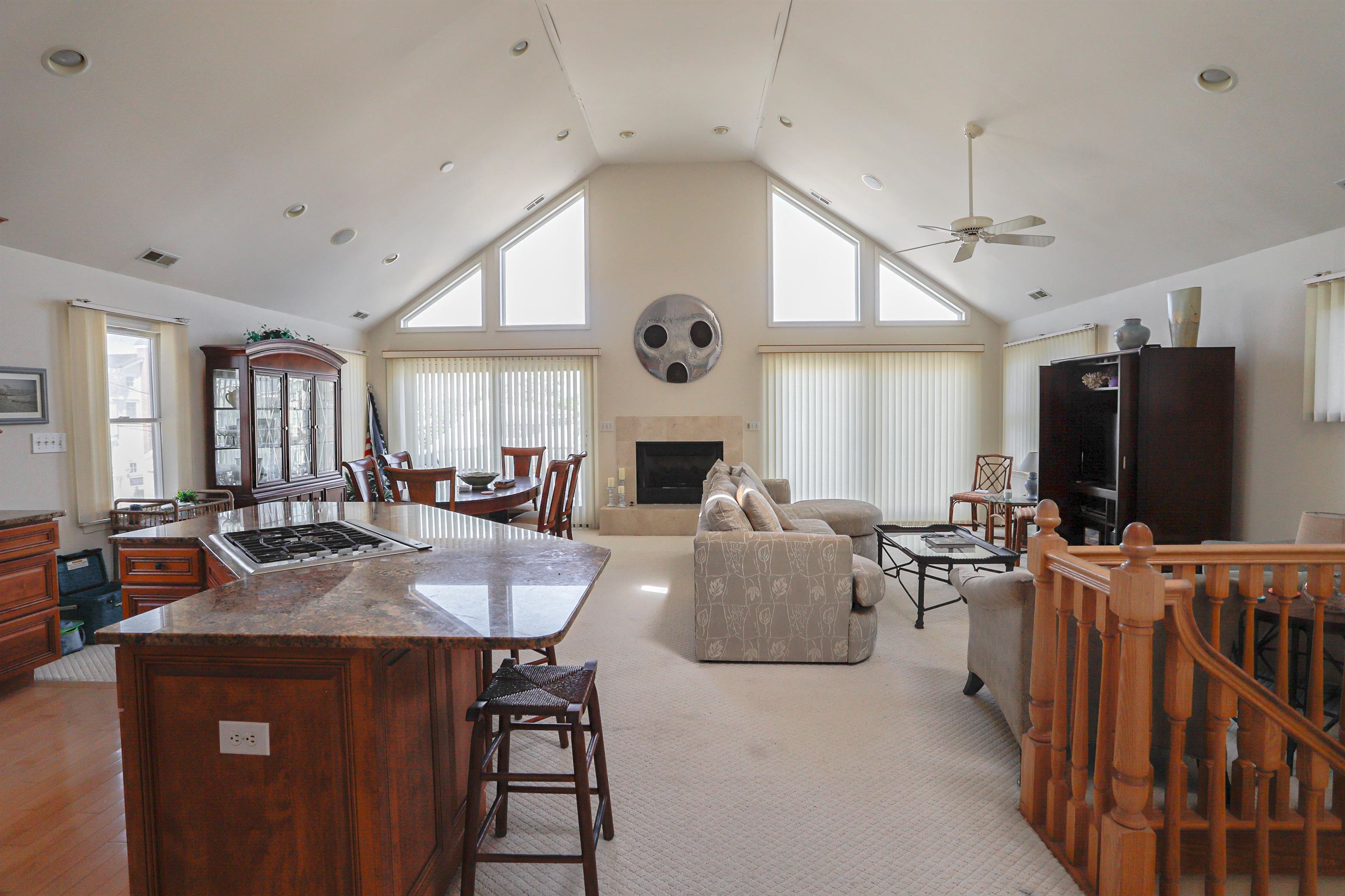 128 16th Street - Picture 2