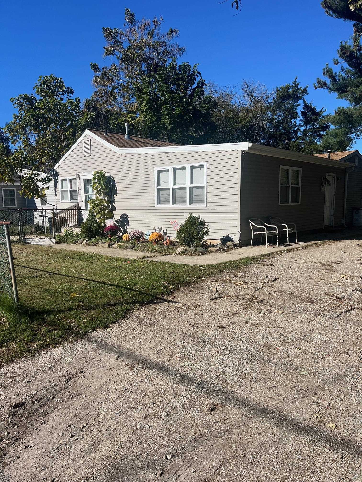 27 E New York Avenue-Villas