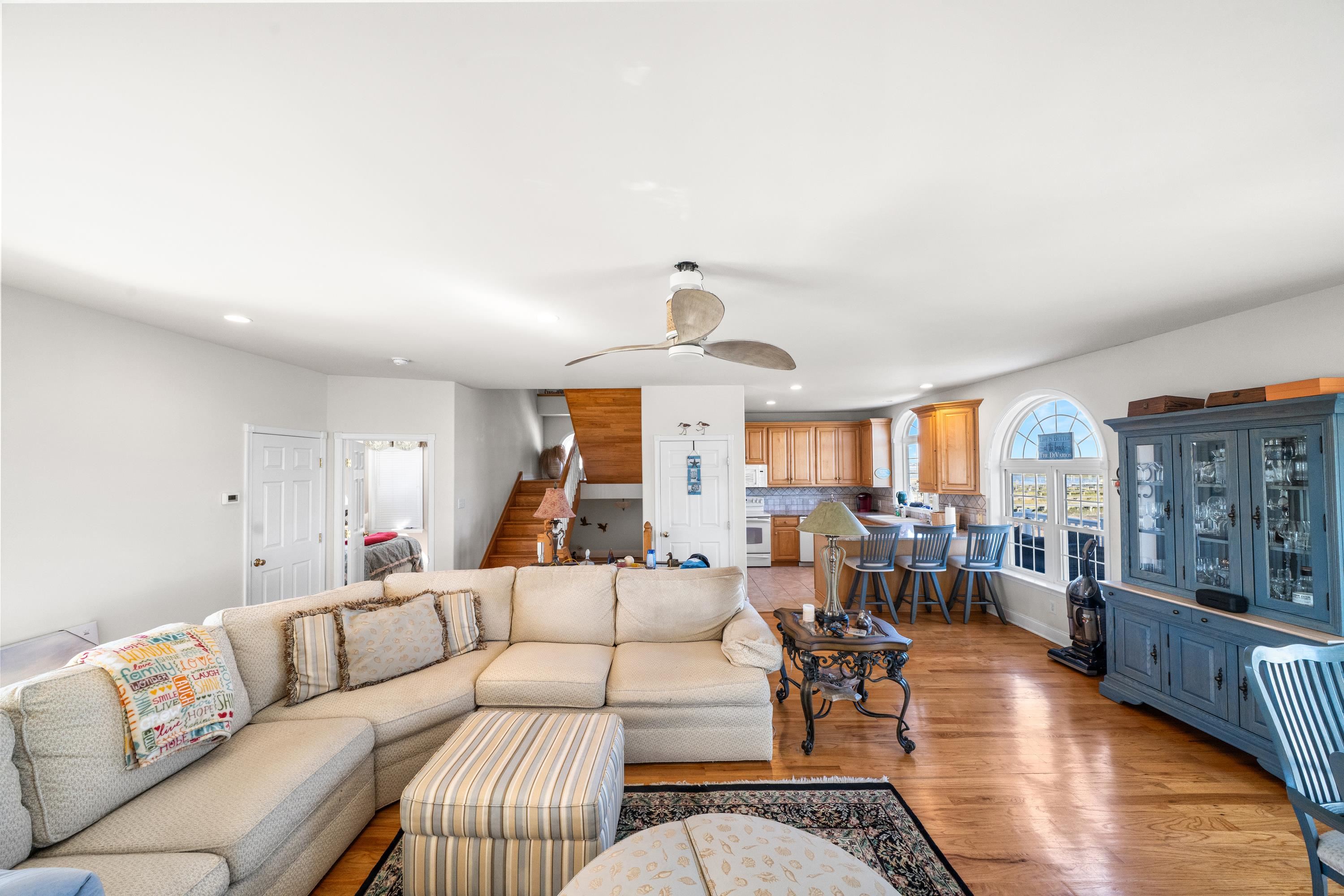 448 Avalon Boulevard - Picture 3