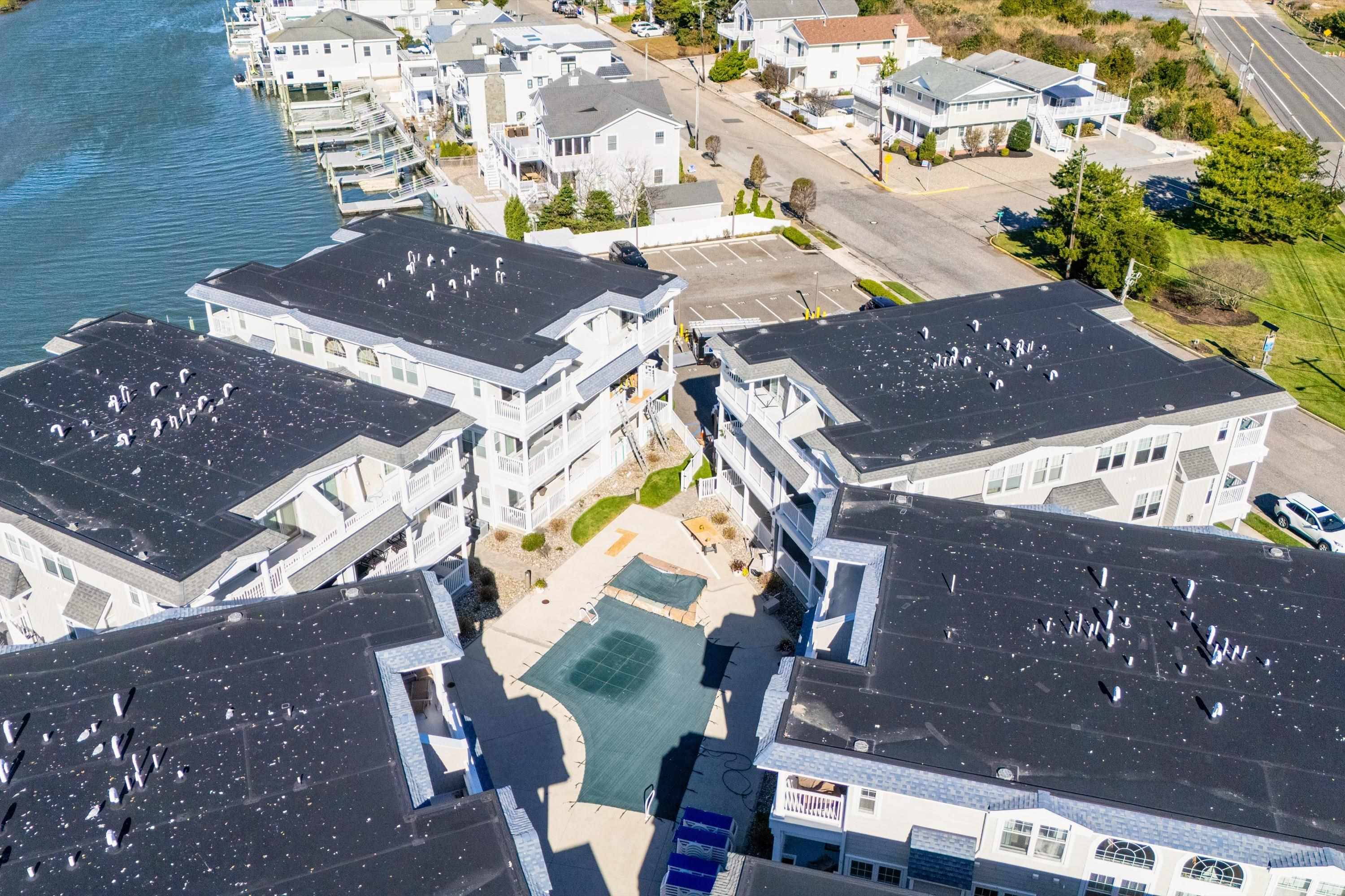 700 Ocean Drive - Picture 4