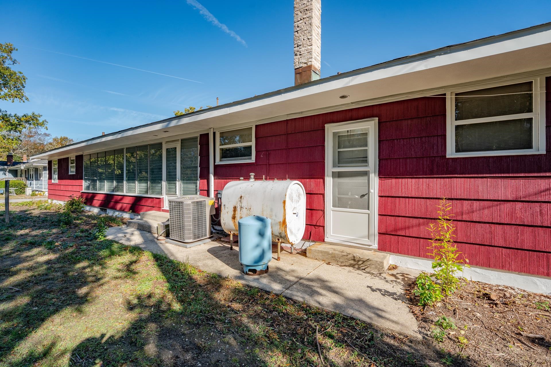 33 E Mechanic Street