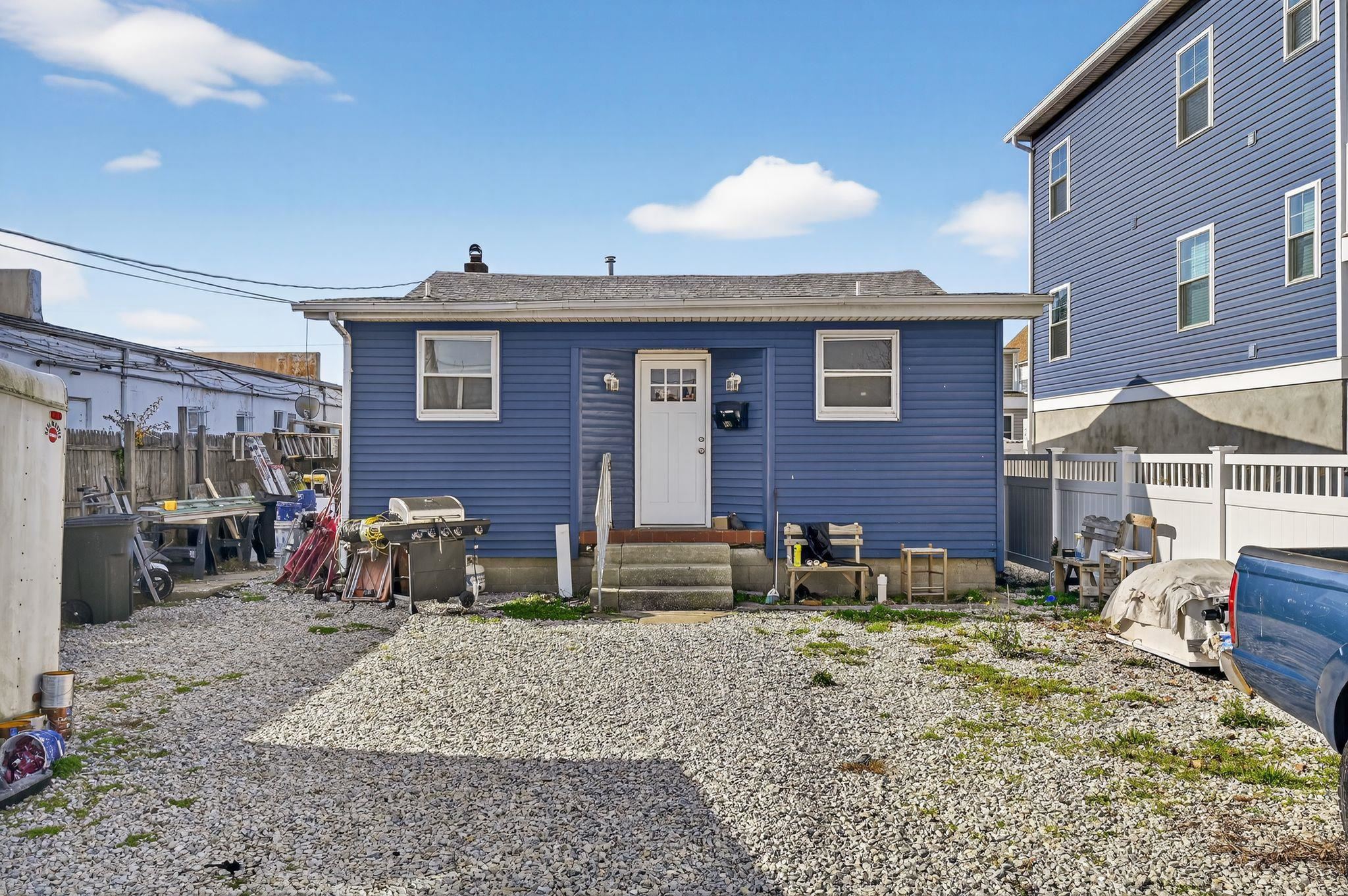  106 W Youngs Avenue - Wildwood