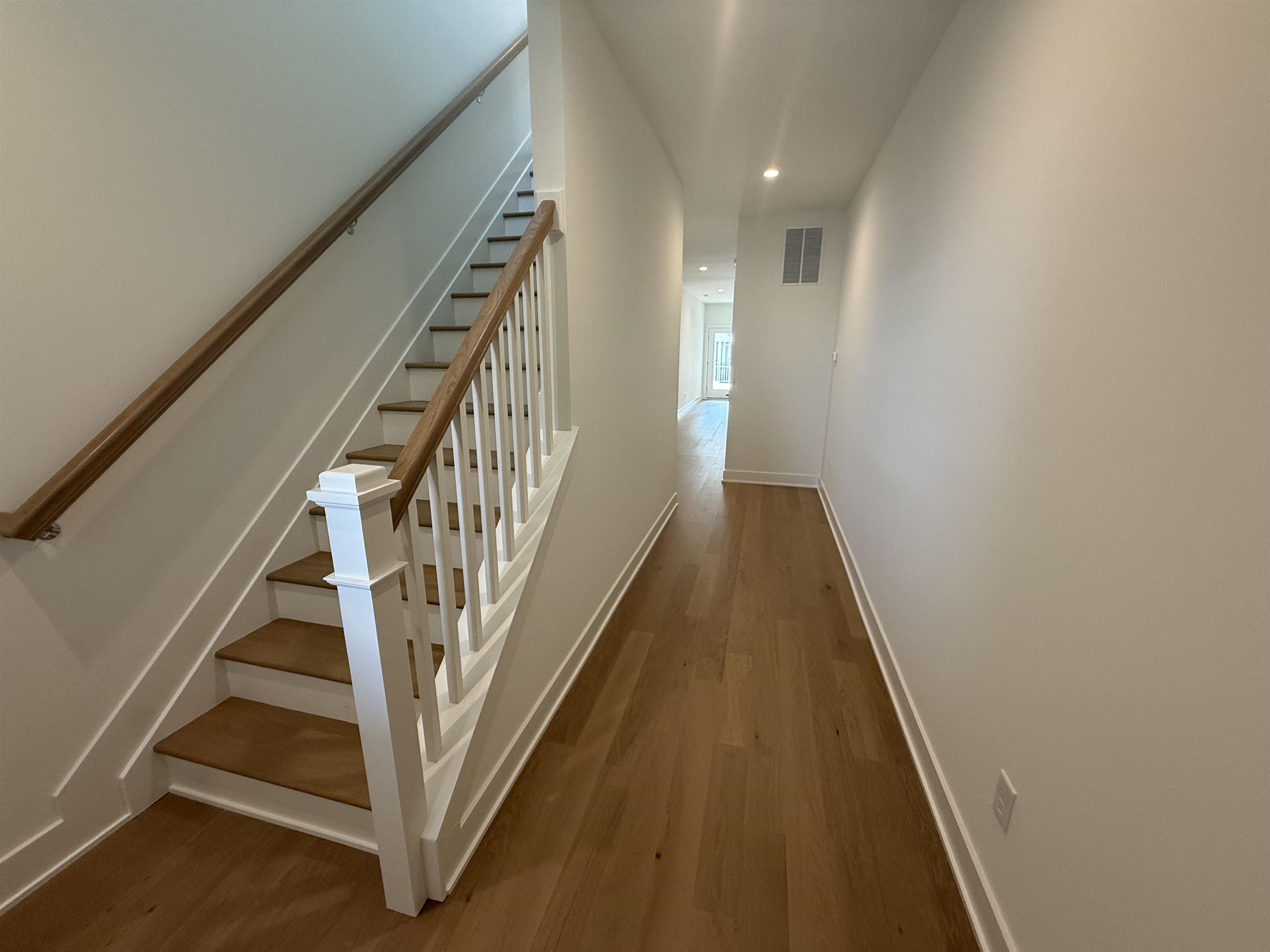 647 W Spruce Avenue - Picture 11