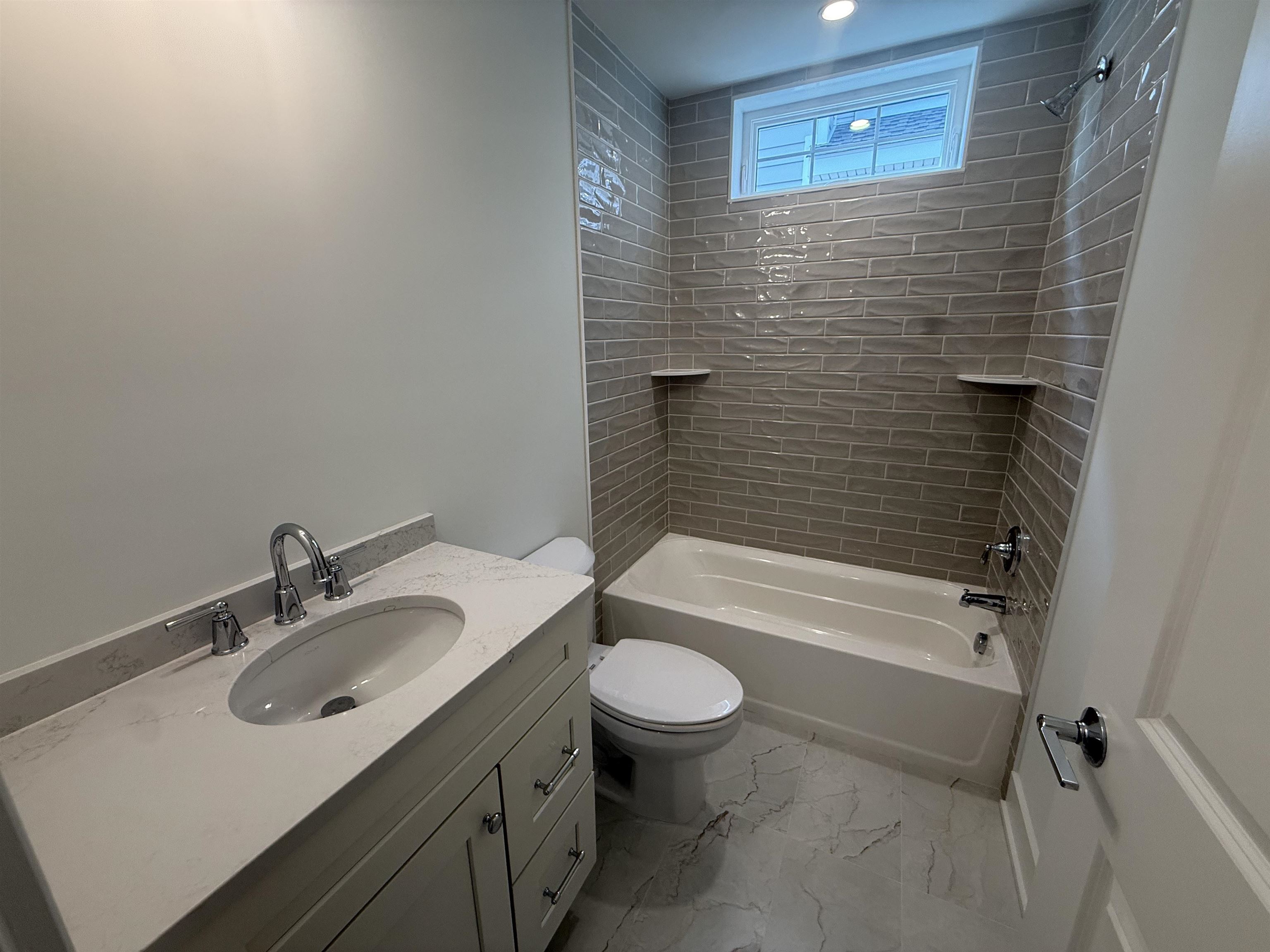 647 W Spruce Avenue - Picture 16