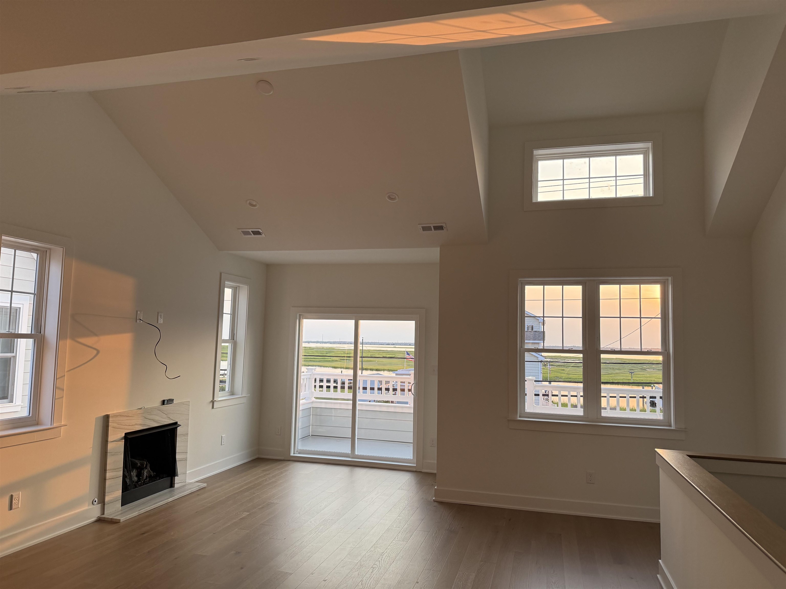 647 W Spruce Avenue - Picture 4