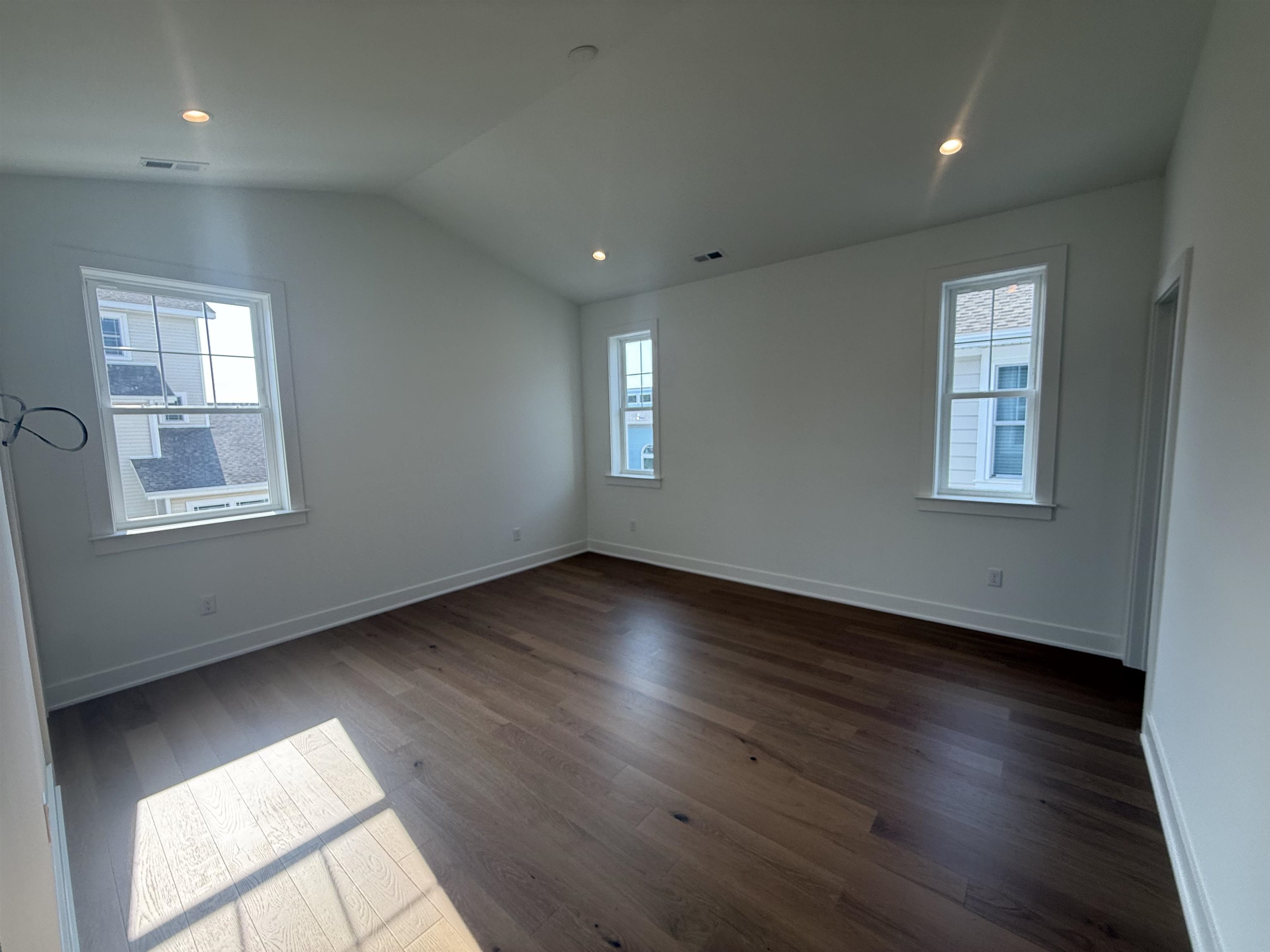 647 W Spruce Avenue - Picture 8