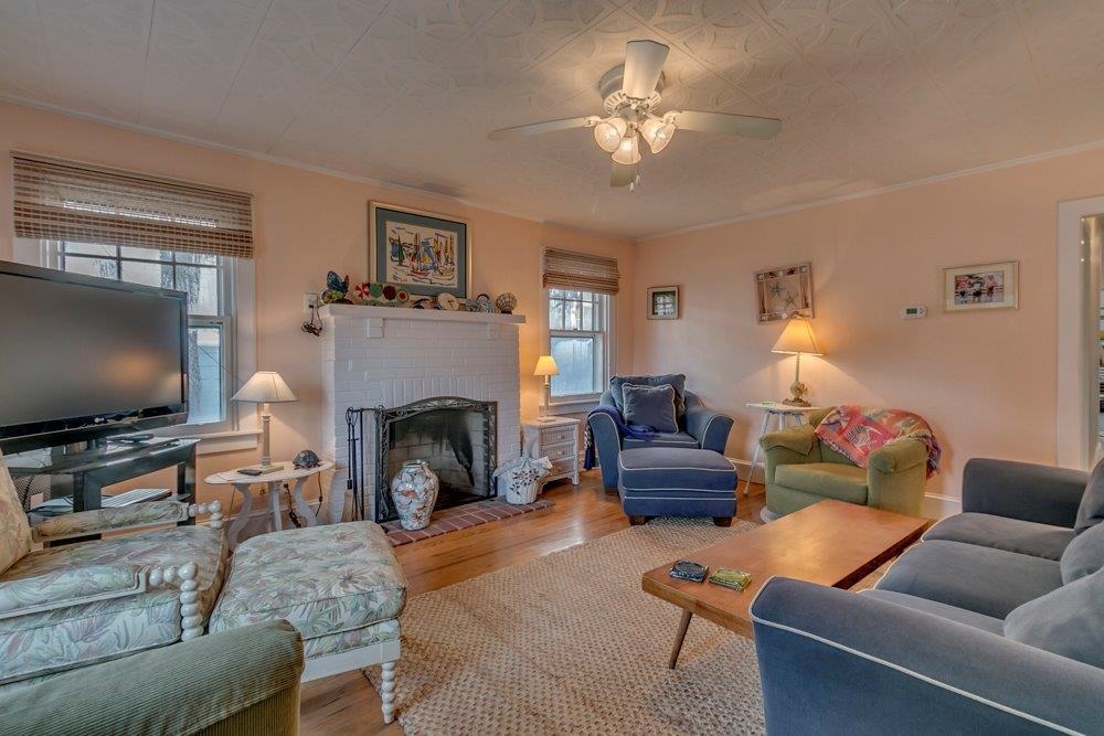 3149 First Avenue - Picture 2